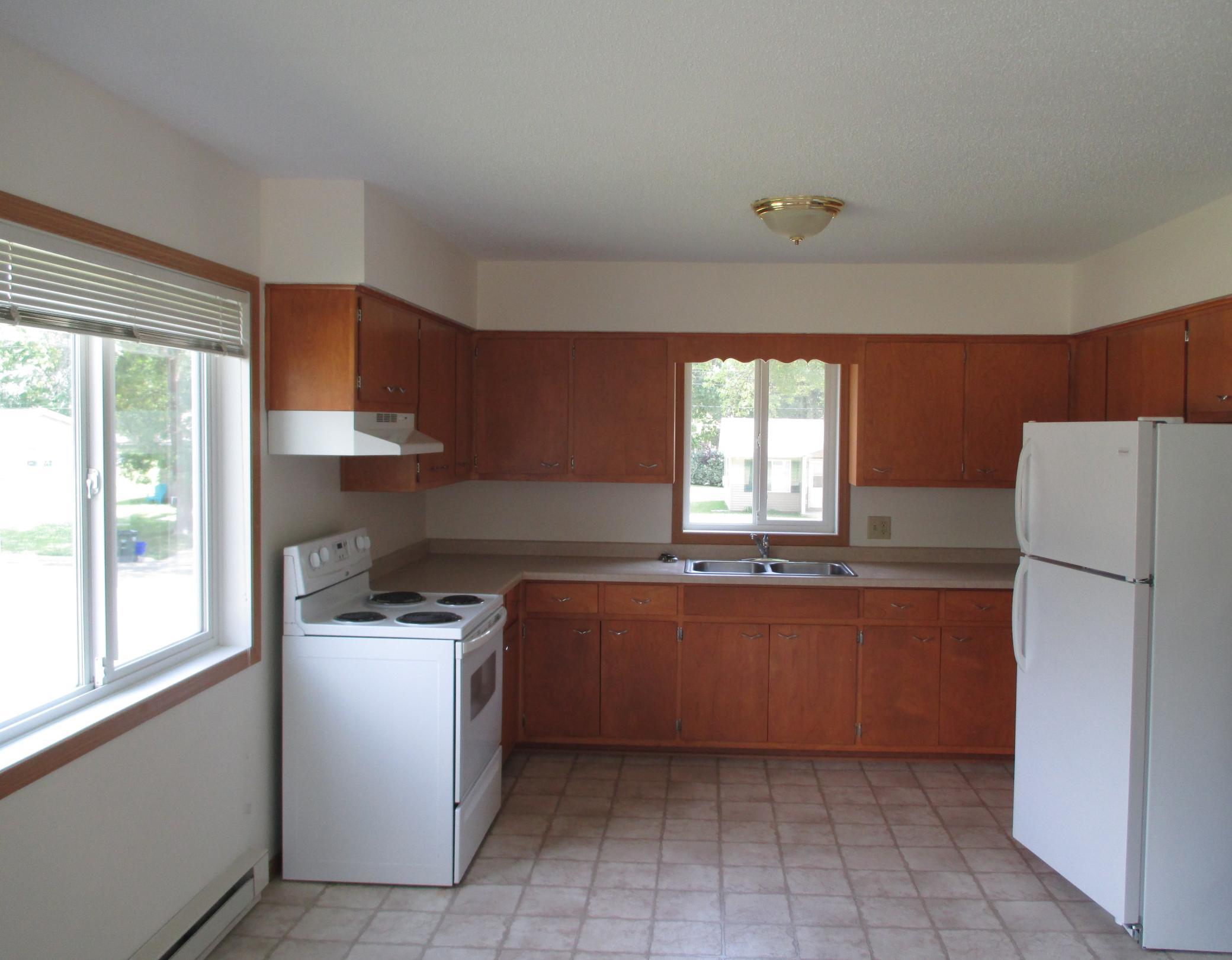 512 Maple Lane Property Photo 2