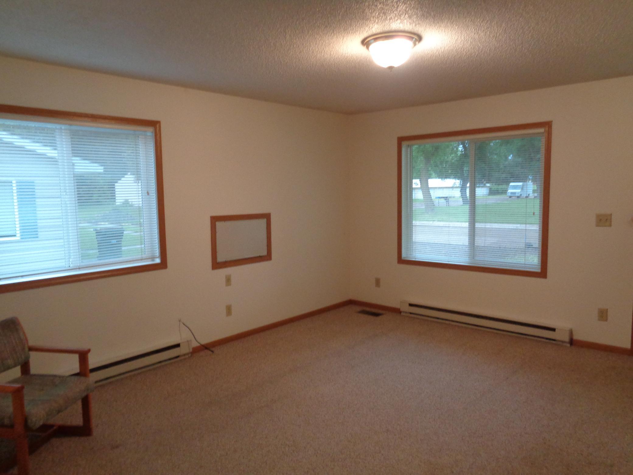 512 Maple Lane Property Photo 5