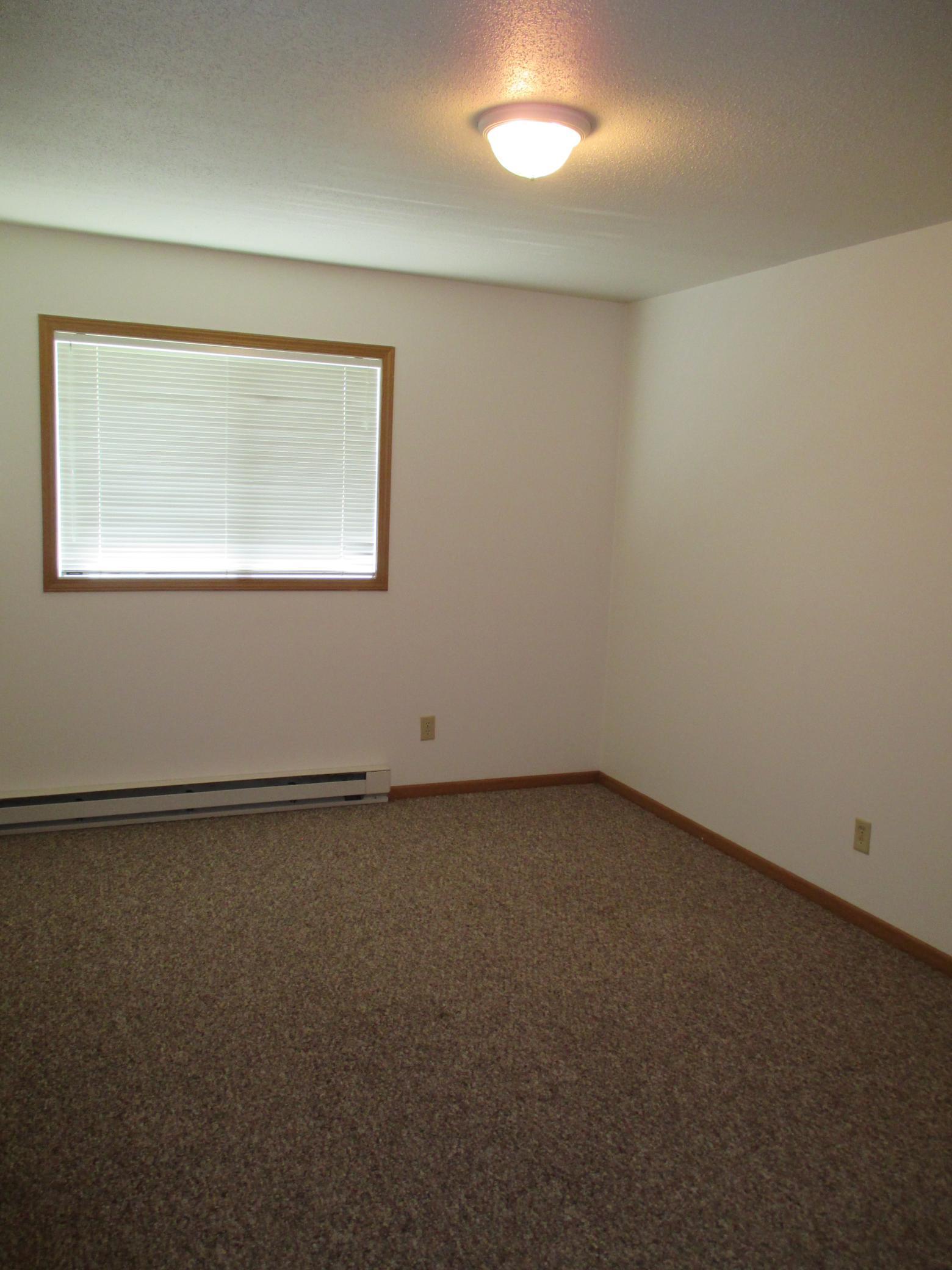 512 Maple Lane Property Photo 6