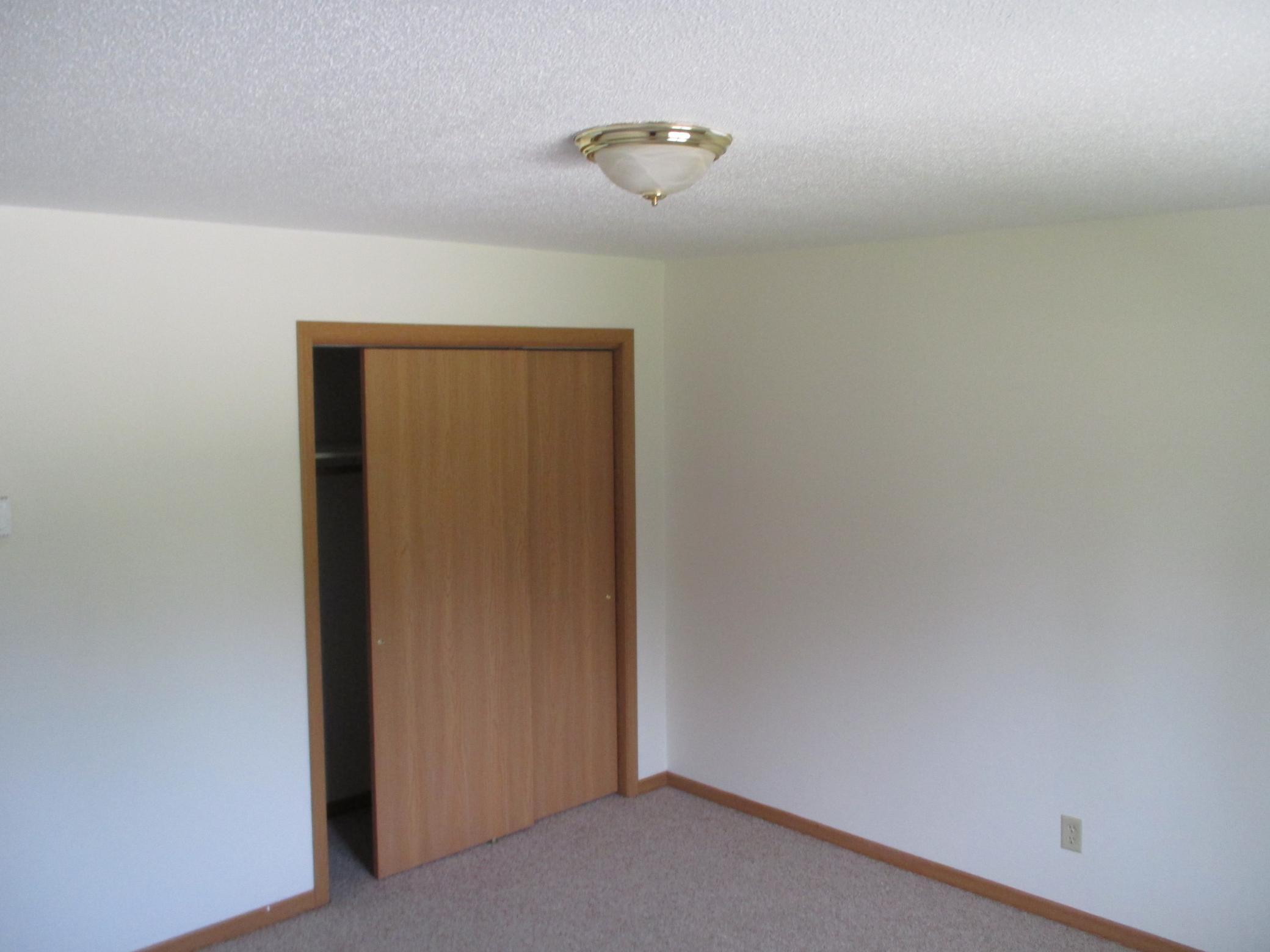 512 Maple Lane Property Photo 7