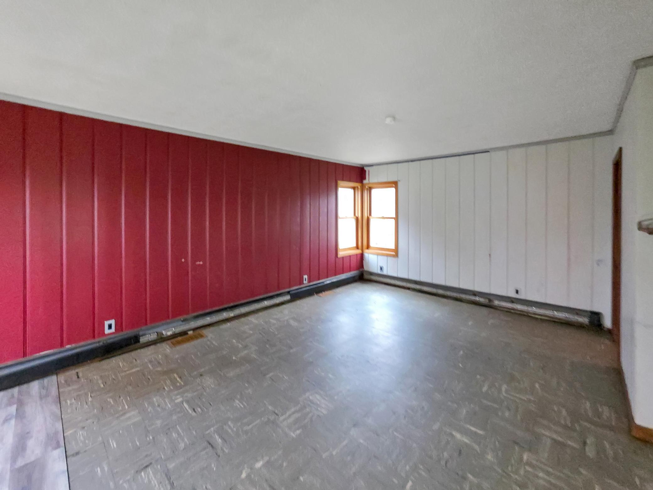939 Duluth Avenue N Property Photo 11