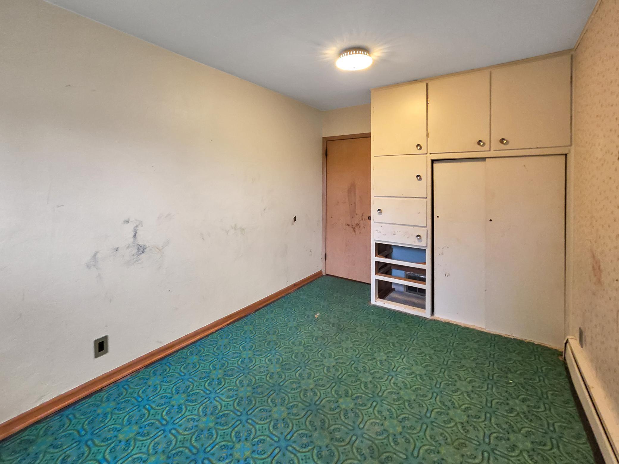 939 Duluth Avenue N Property Photo 14