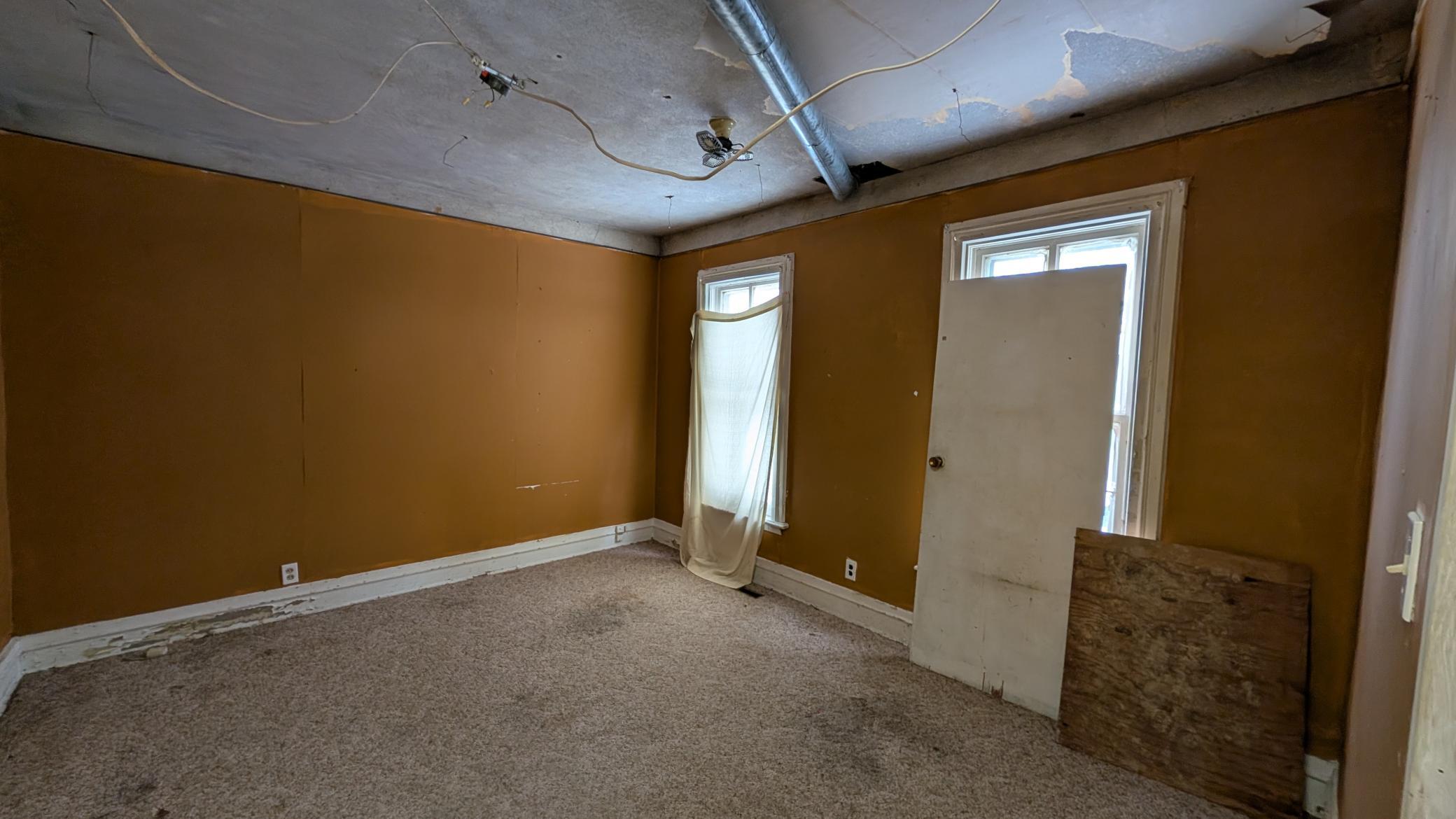 112 Bluff Street E Property Photo 7