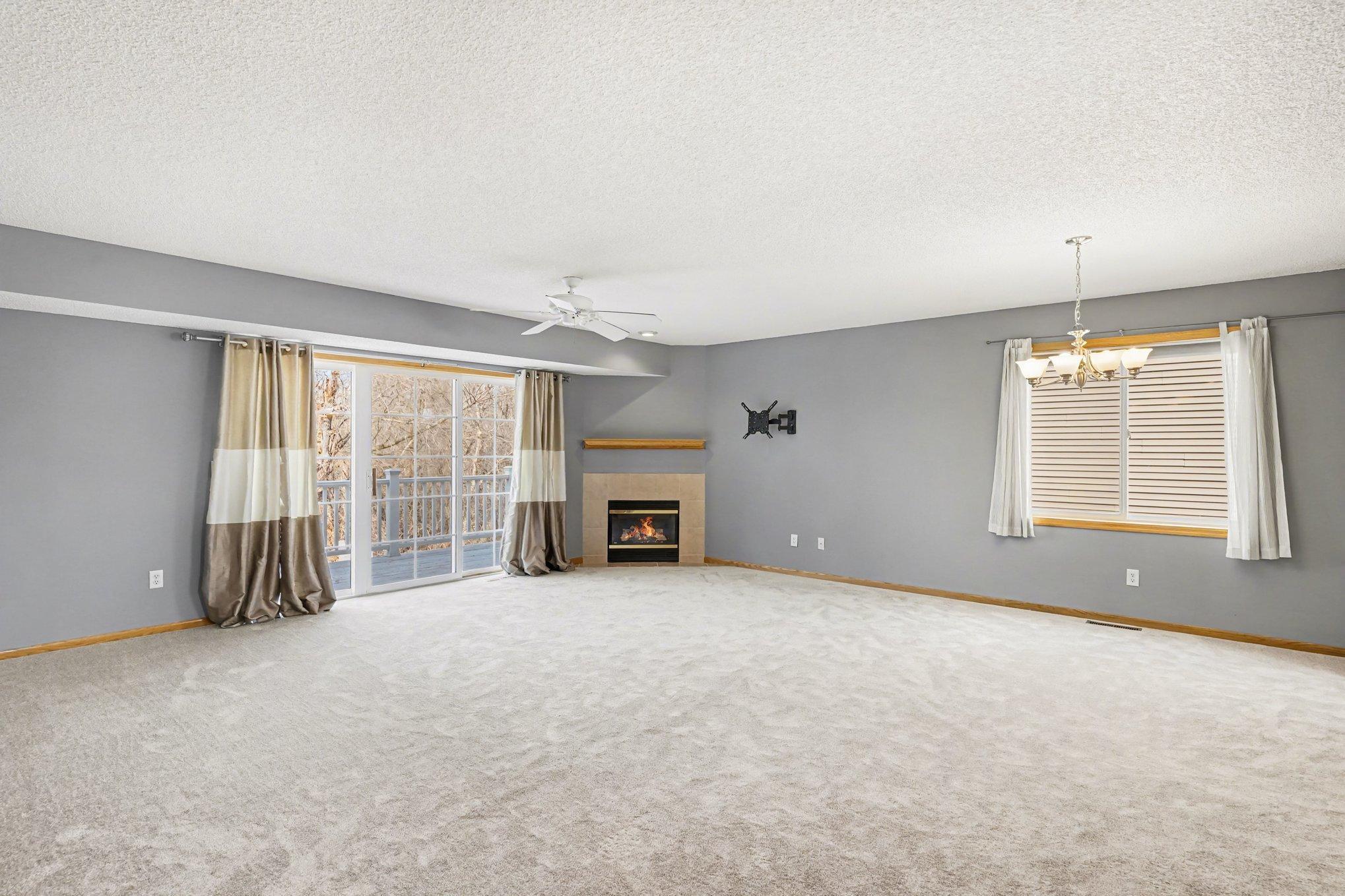 13900 Glendale Trail Property Photo 3