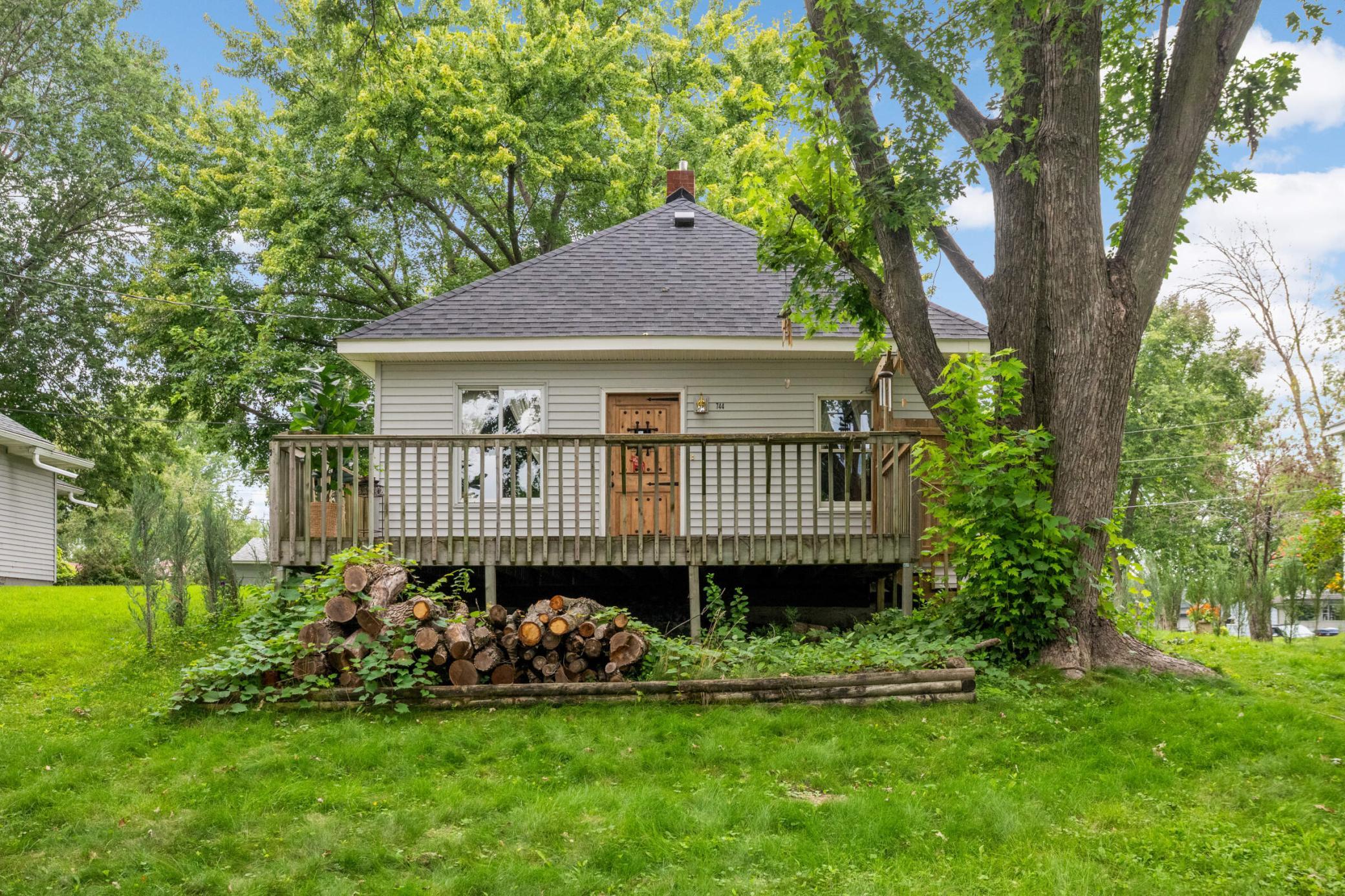 744 N Shore Drive Property Photo 15