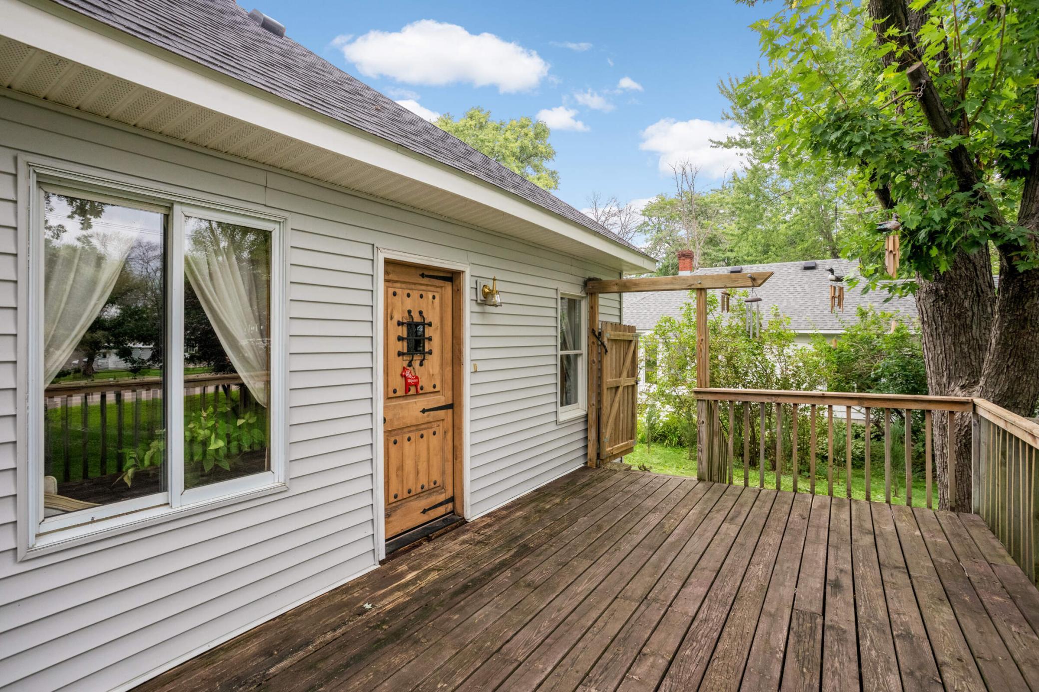 744 N Shore Drive Property Photo 16