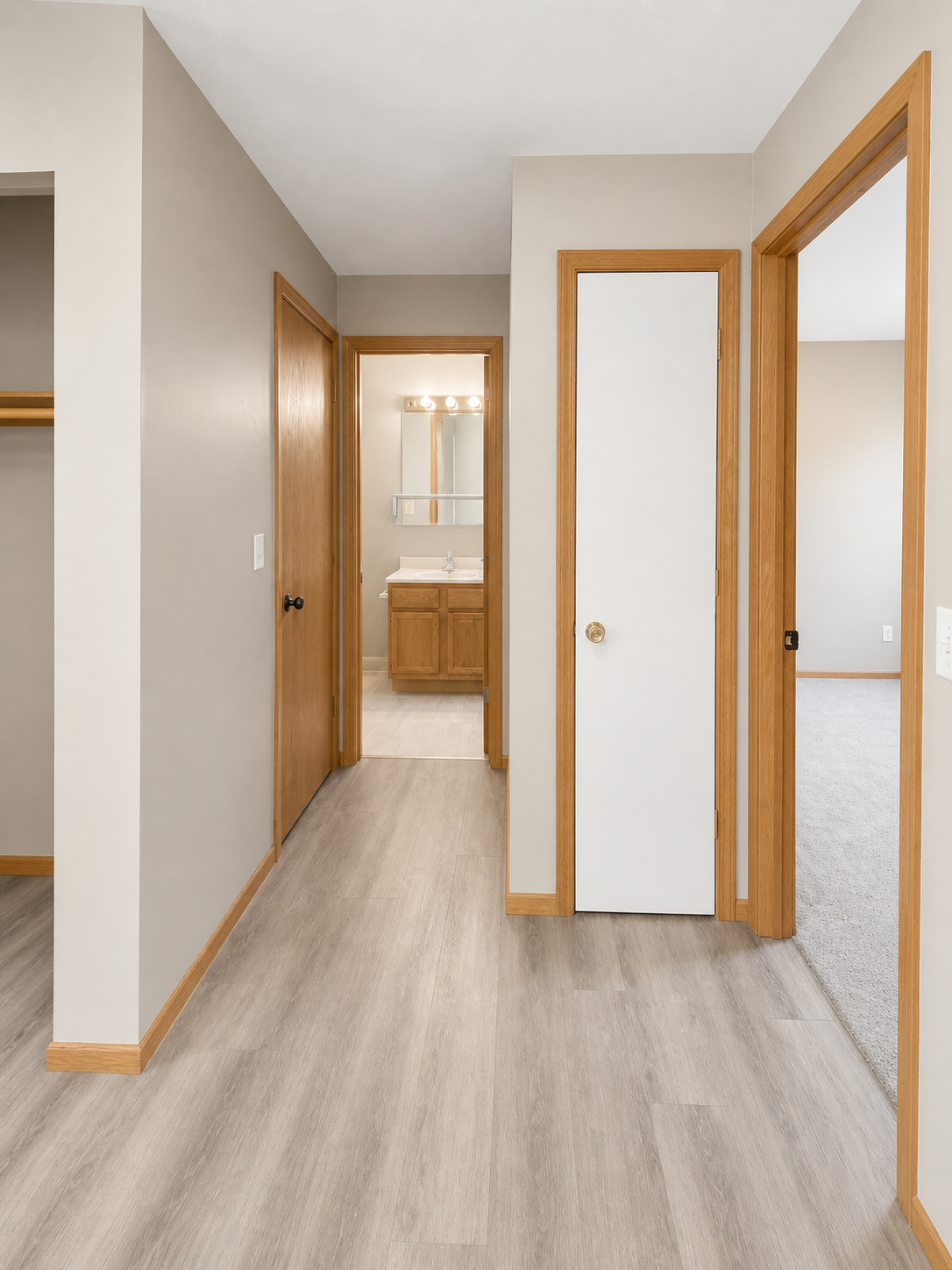 901 Pearl Avenue 208 Property Photo 3