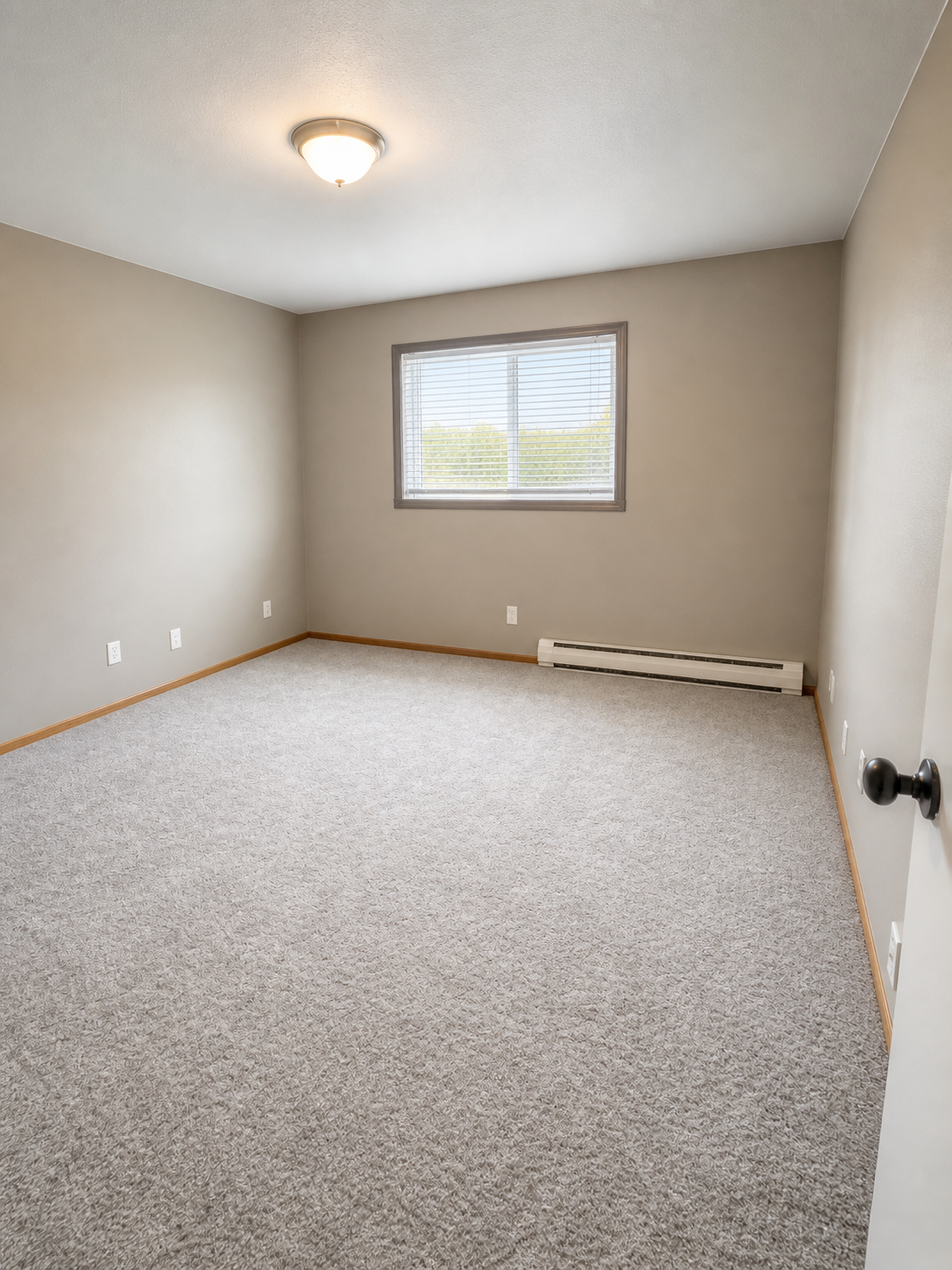 901 Pearl Avenue 208 Property Photo 4