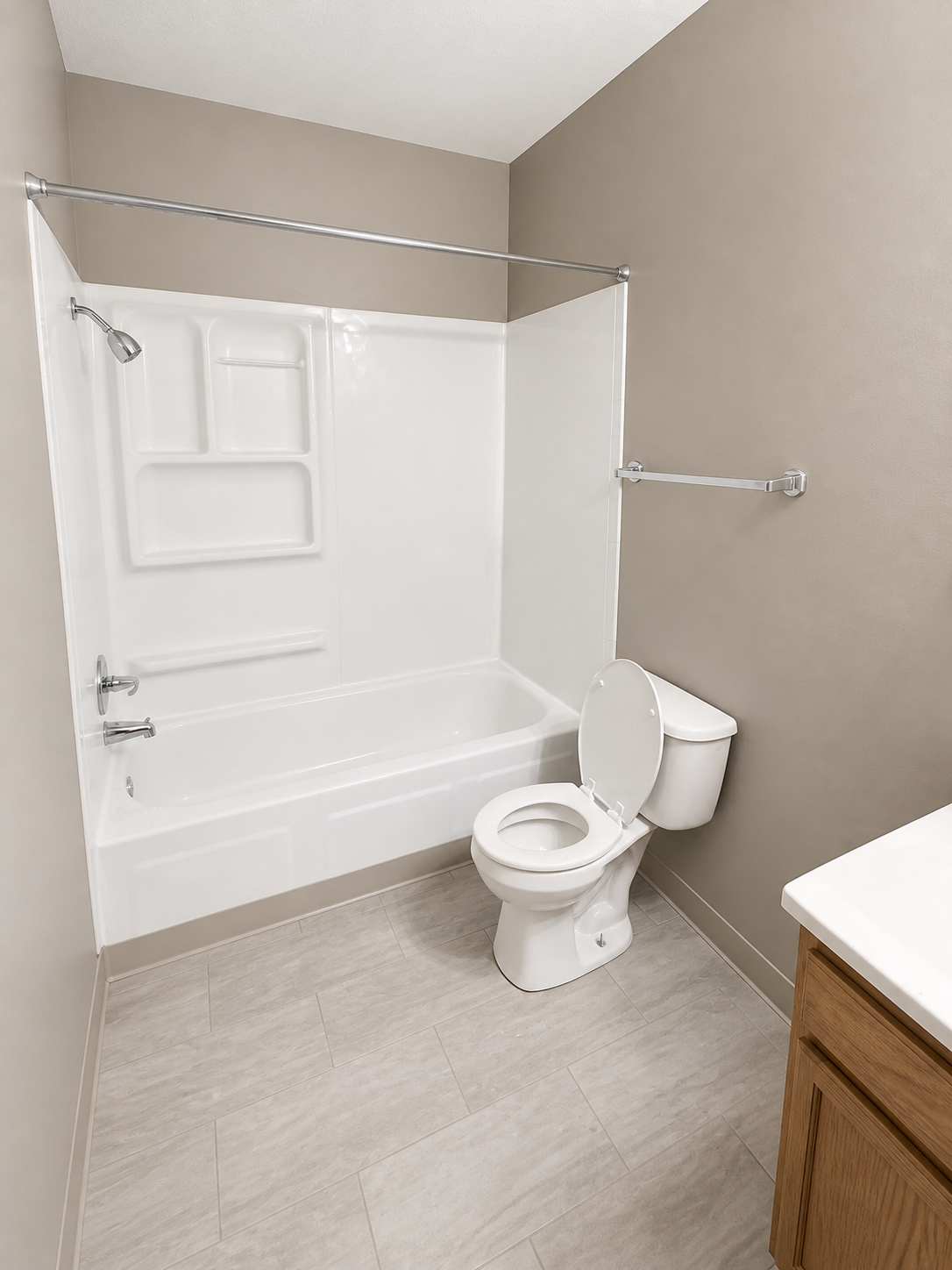 901 Pearl Avenue 208 Property Photo 6