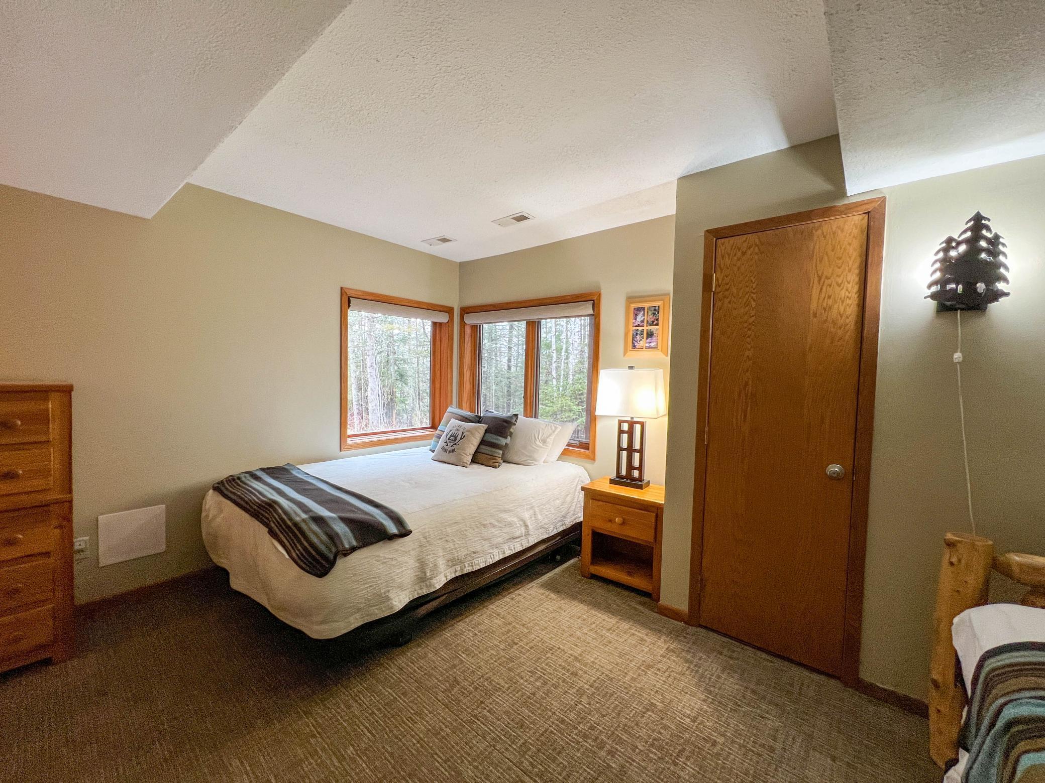 529 Moose Mountain Drive Property Photo 8
