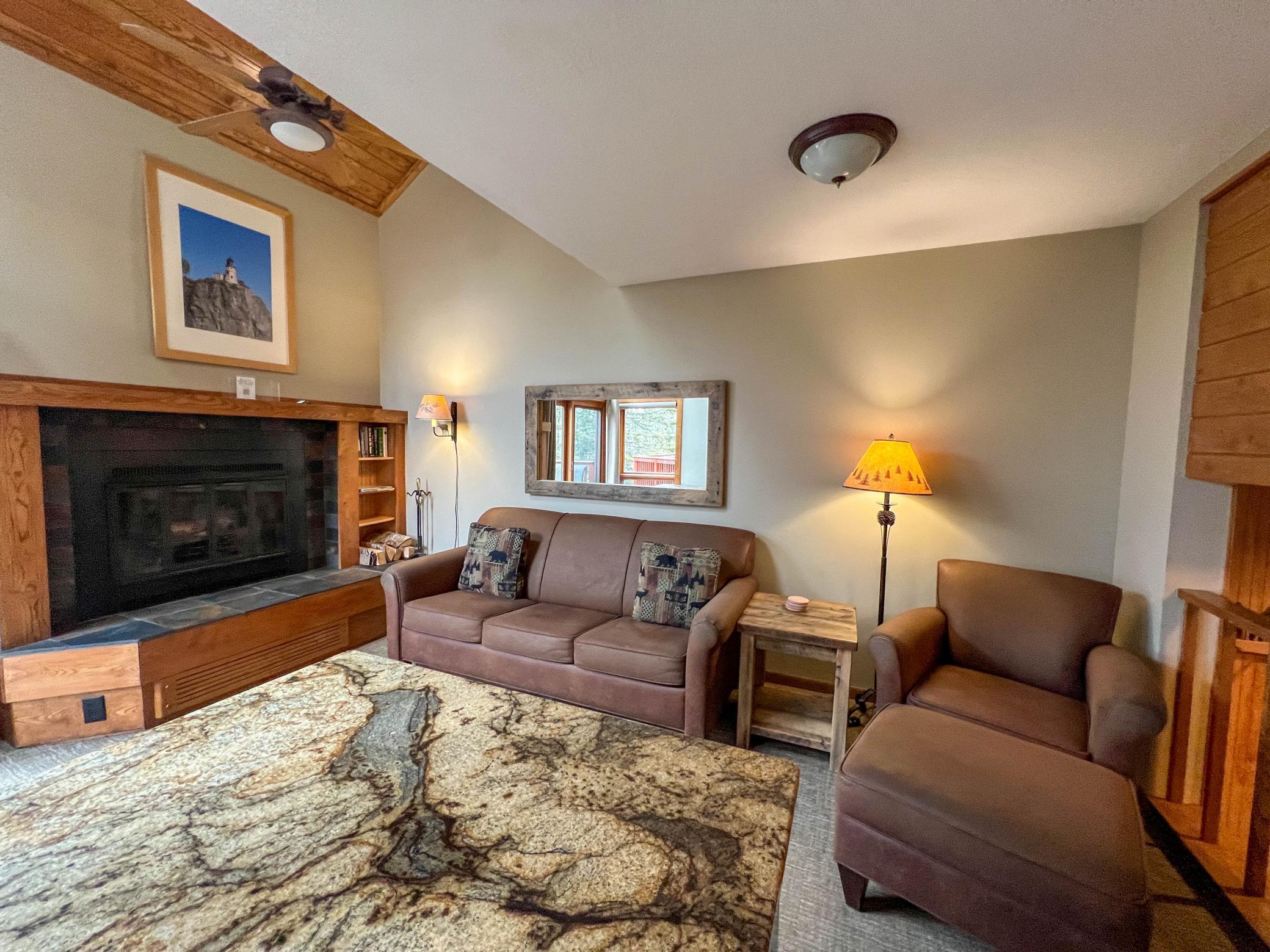529 Moose Mountain Drive Property Photo 13