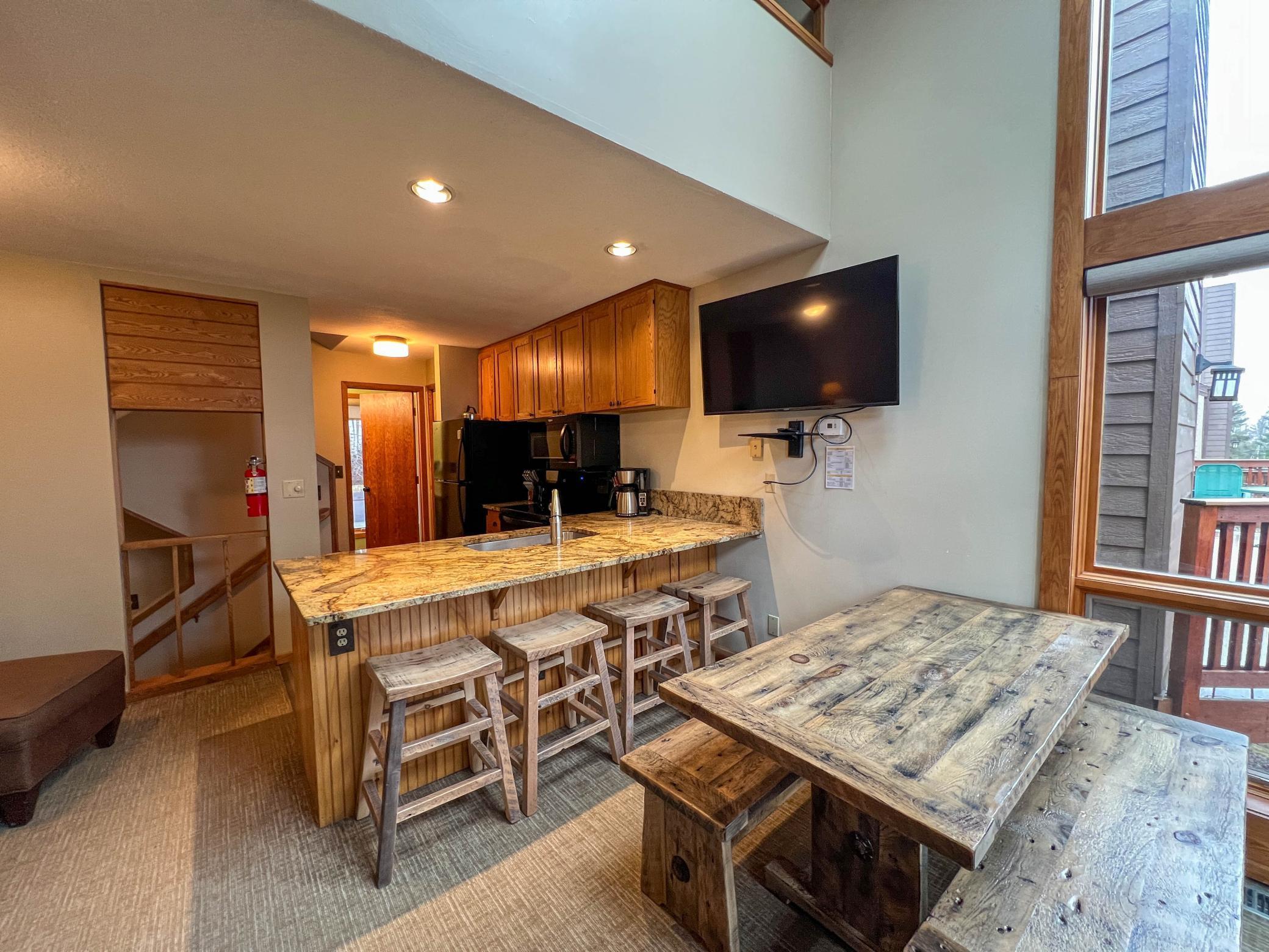 529 Moose Mountain Drive Property Photo 33
