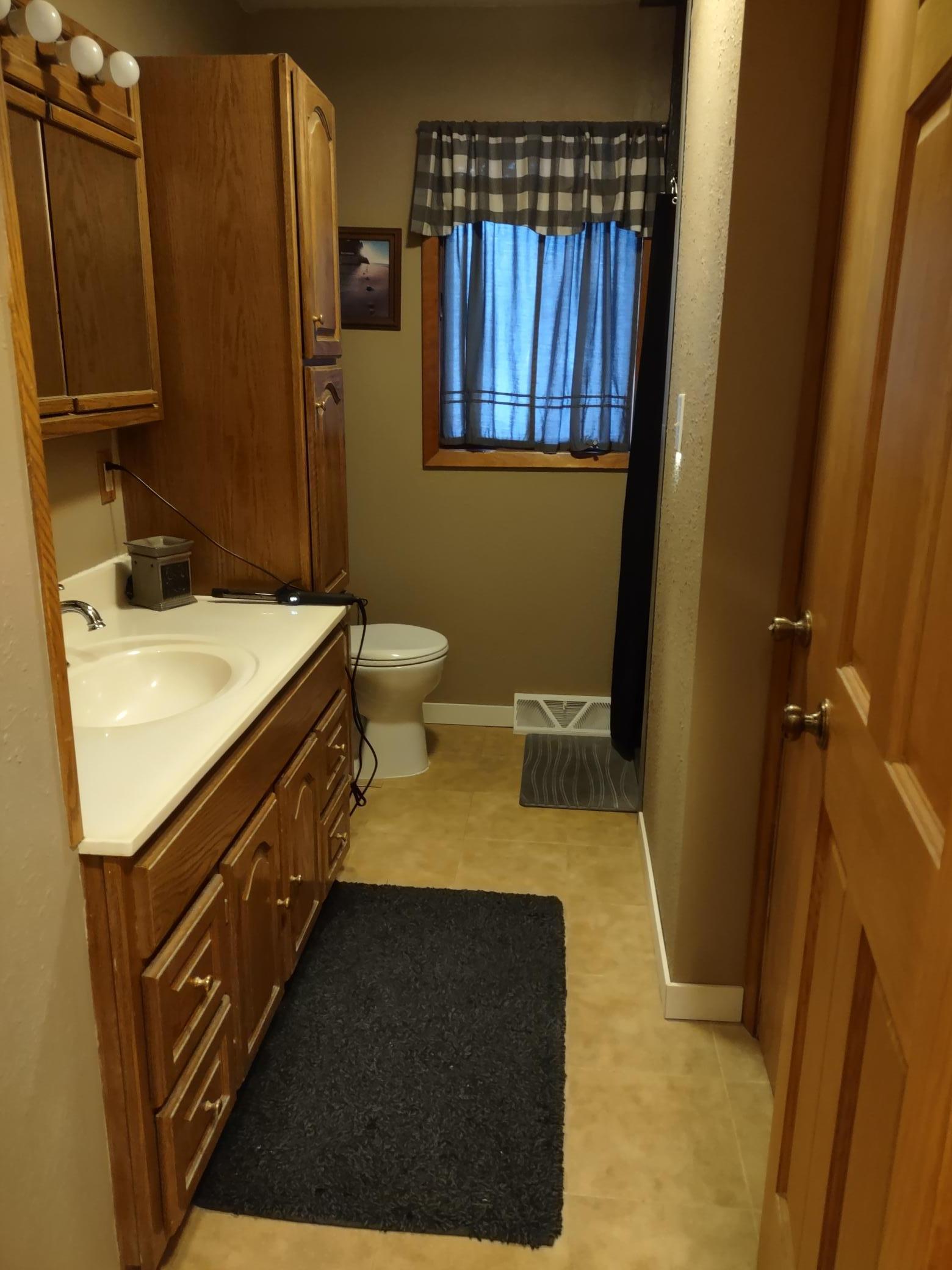 842 Western Avenue Property Photo 7