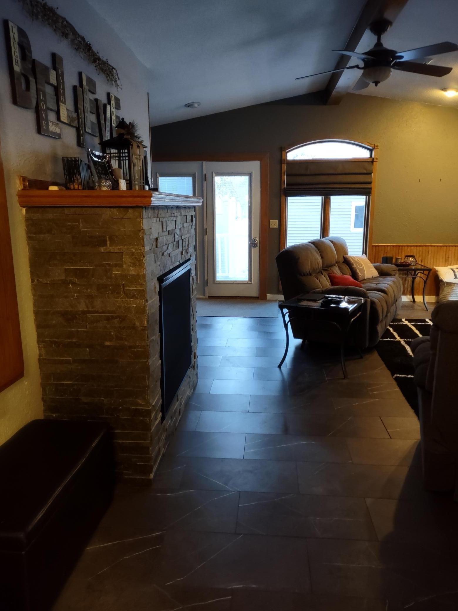 842 Western Avenue Property Photo 11