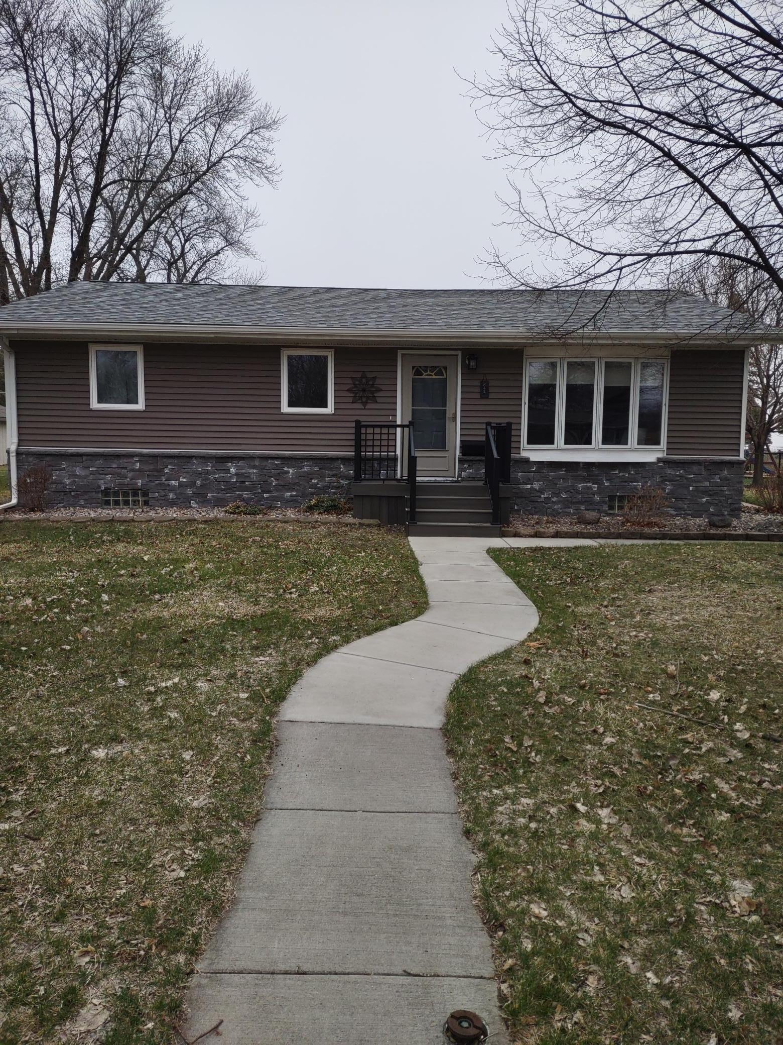 842 Western Avenue Property Photo 21