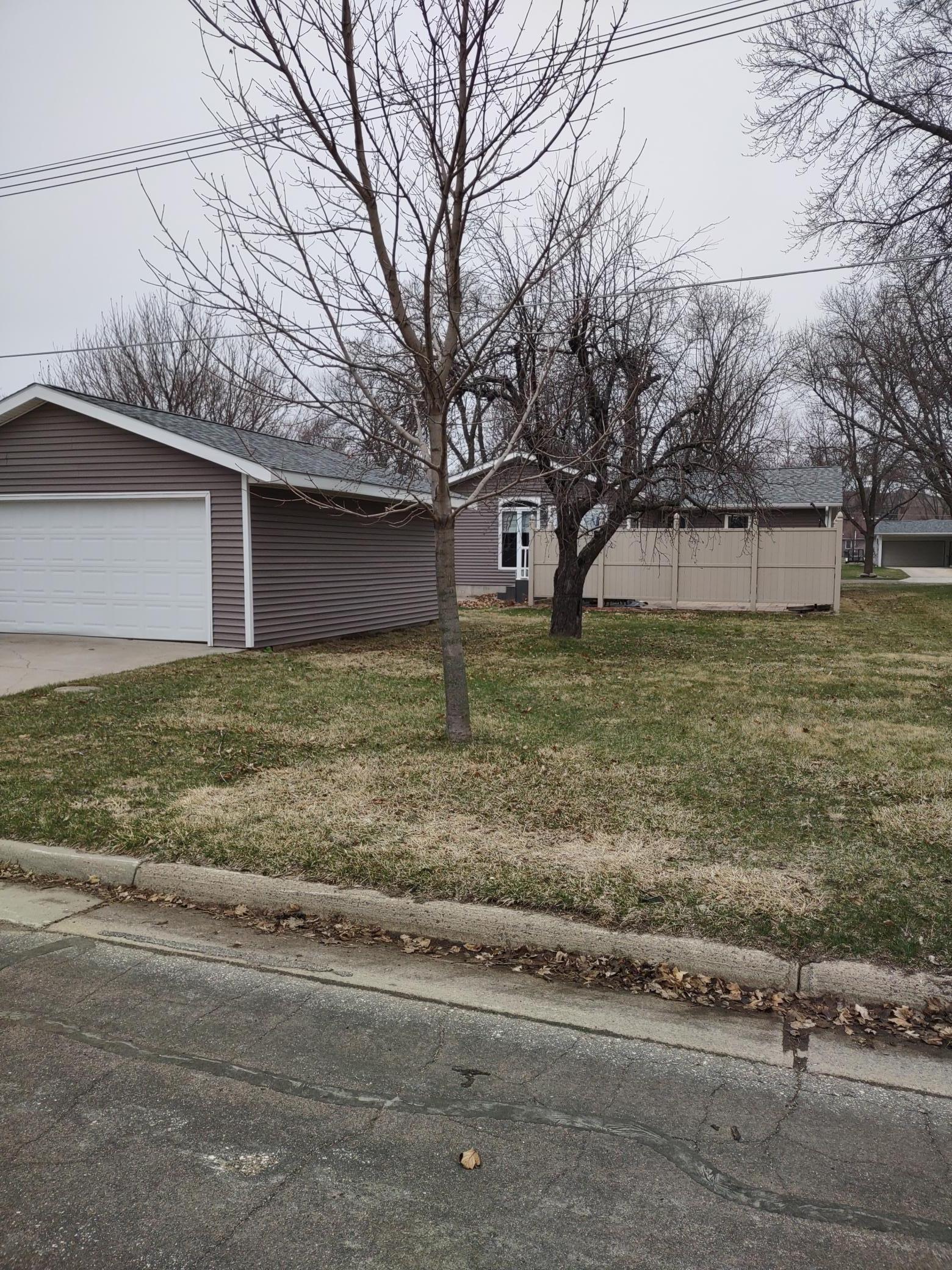842 Western Avenue Property Photo 25