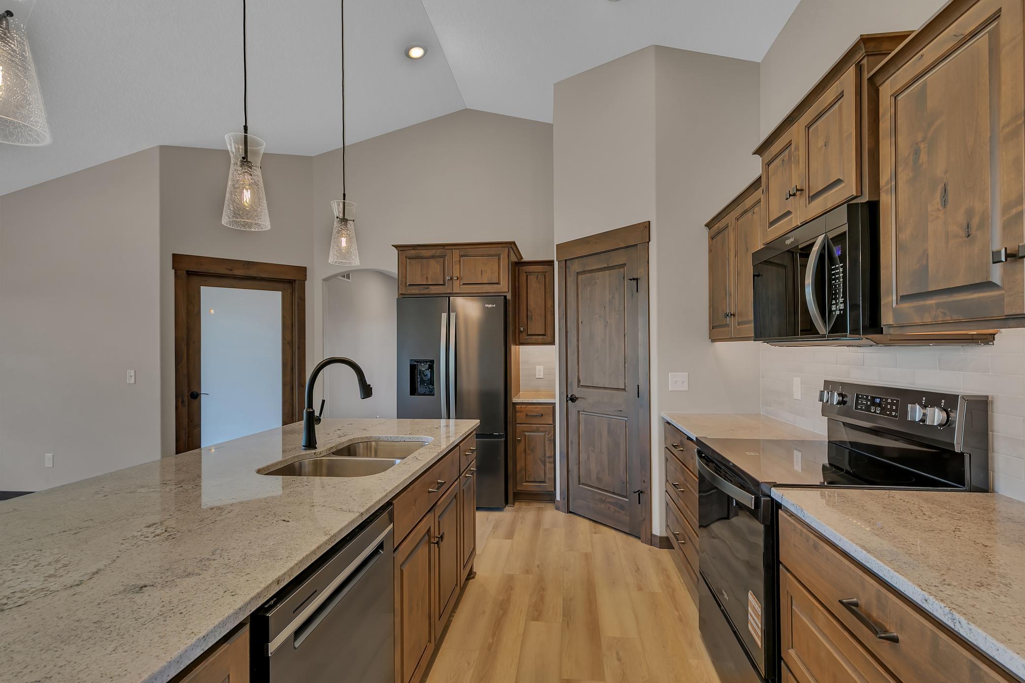 1900 Sandstone Loop S Property Photo 4