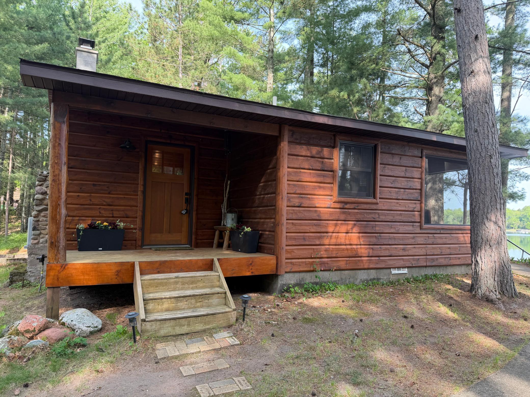 2922 E Long Lake Road Property Photo 2