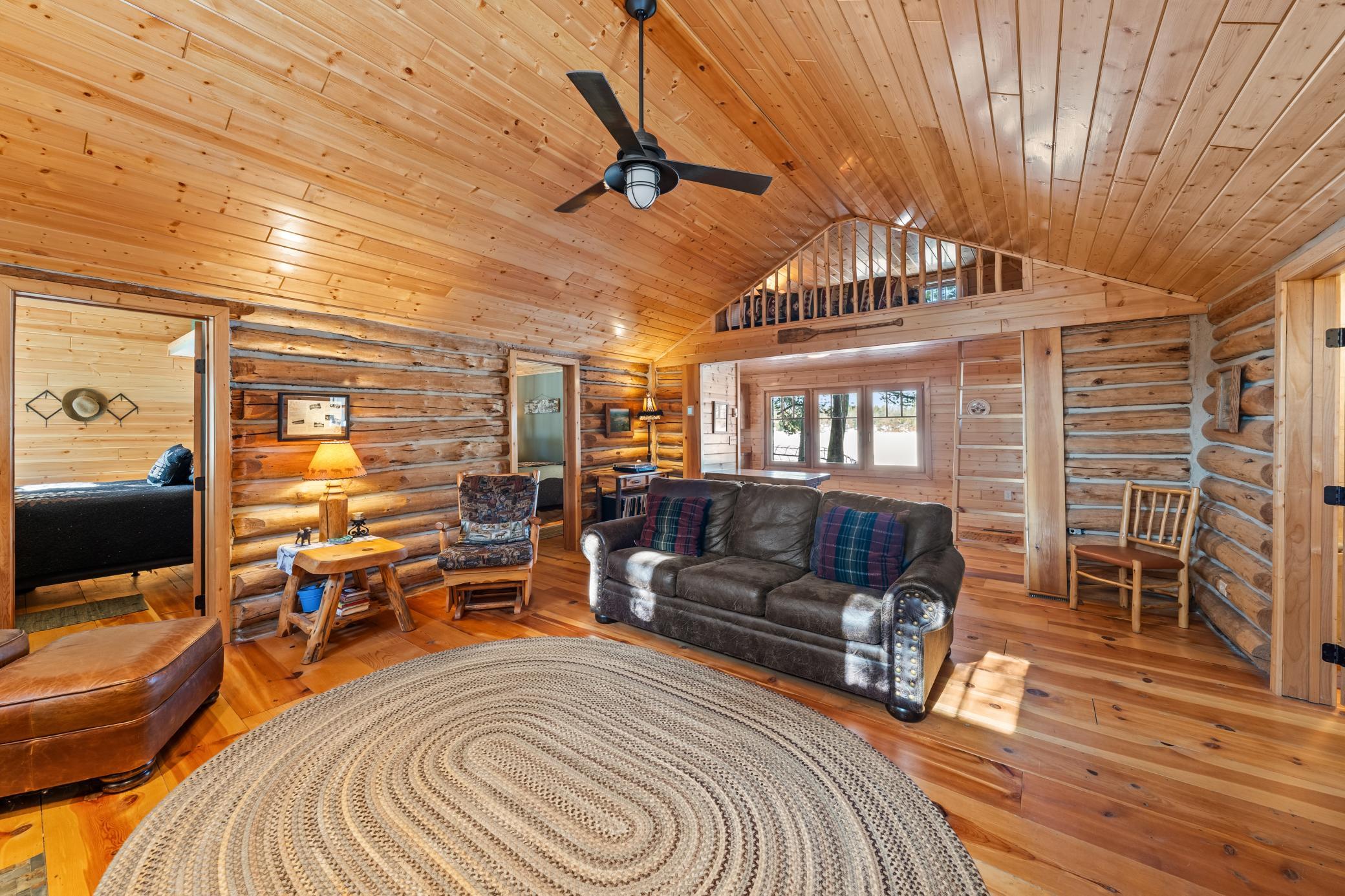 2922 E Long Lake Road Property Photo 7