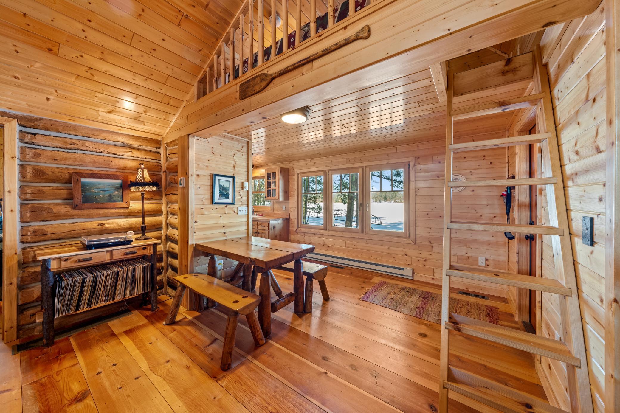 2922 E Long Lake Road Property Photo 11