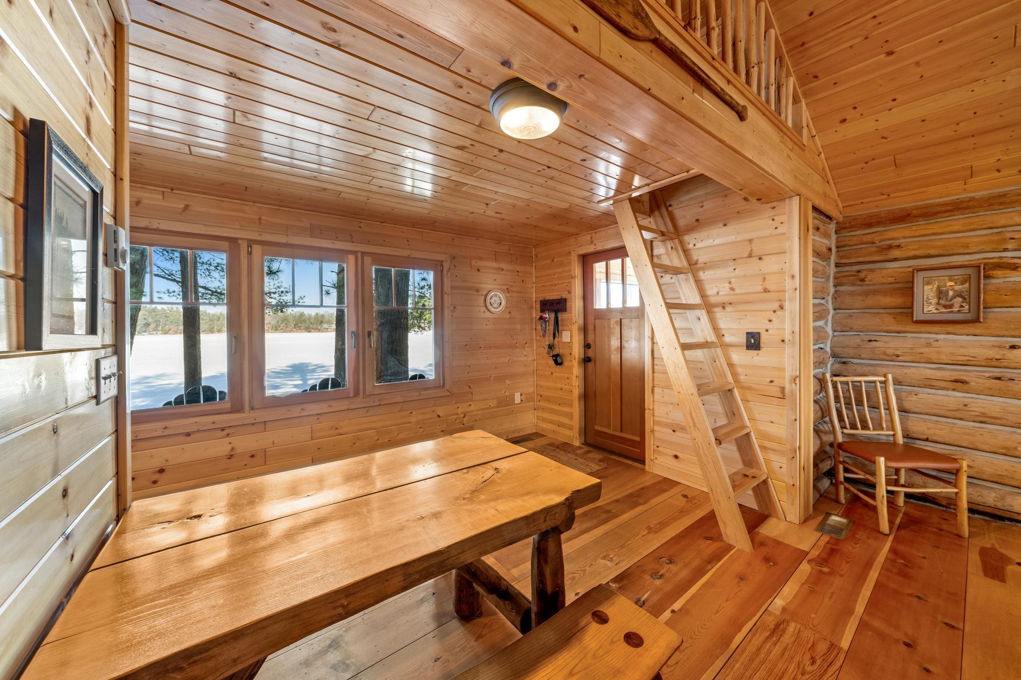 2922 E Long Lake Road Property Photo 12