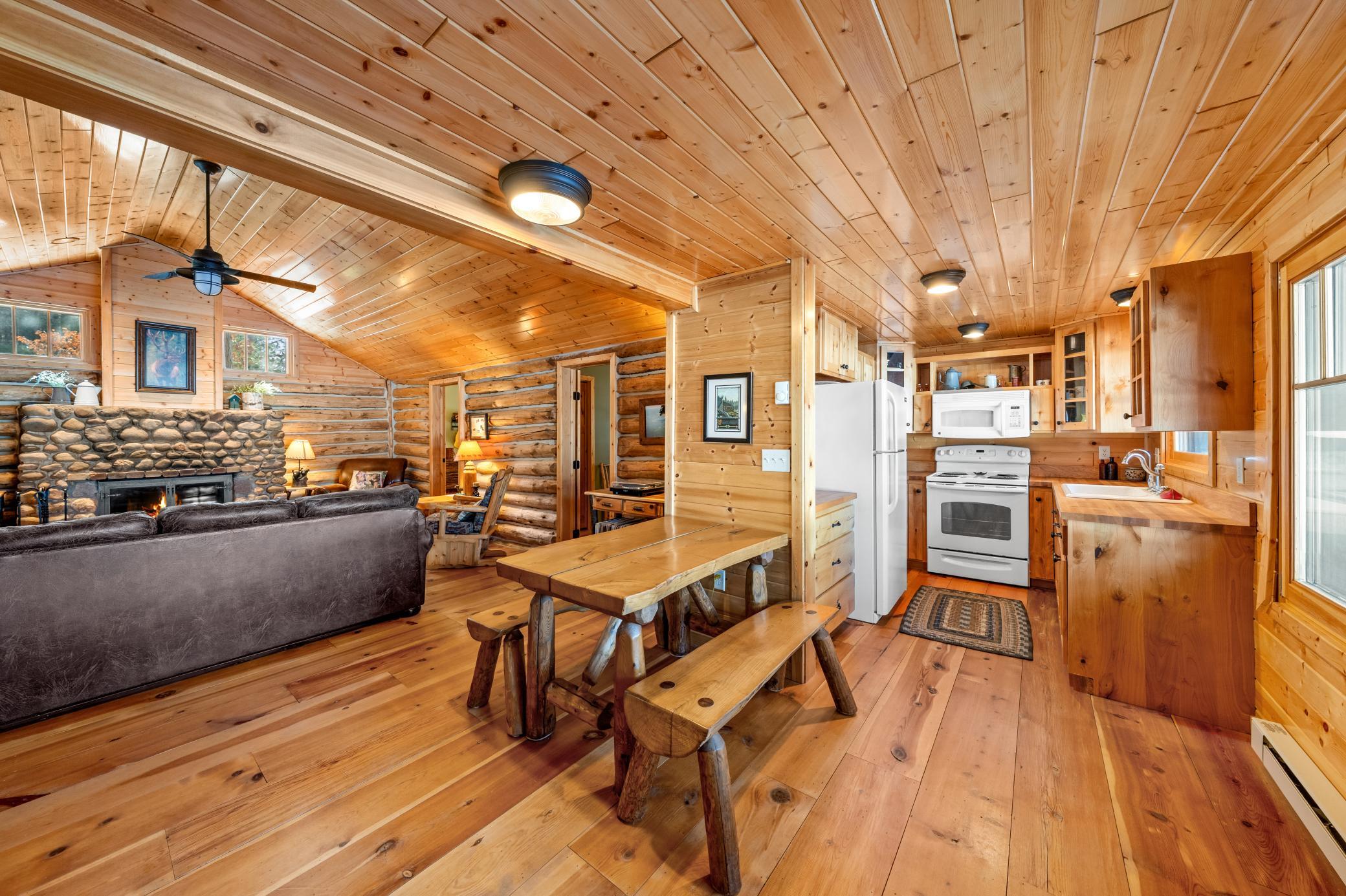 2922 E Long Lake Road Property Photo 13