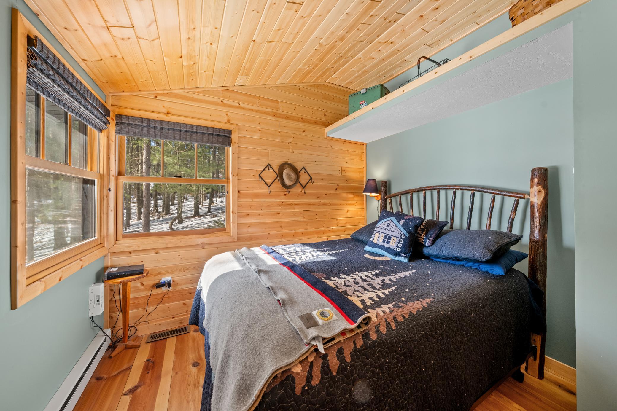2922 E Long Lake Road Property Photo 18
