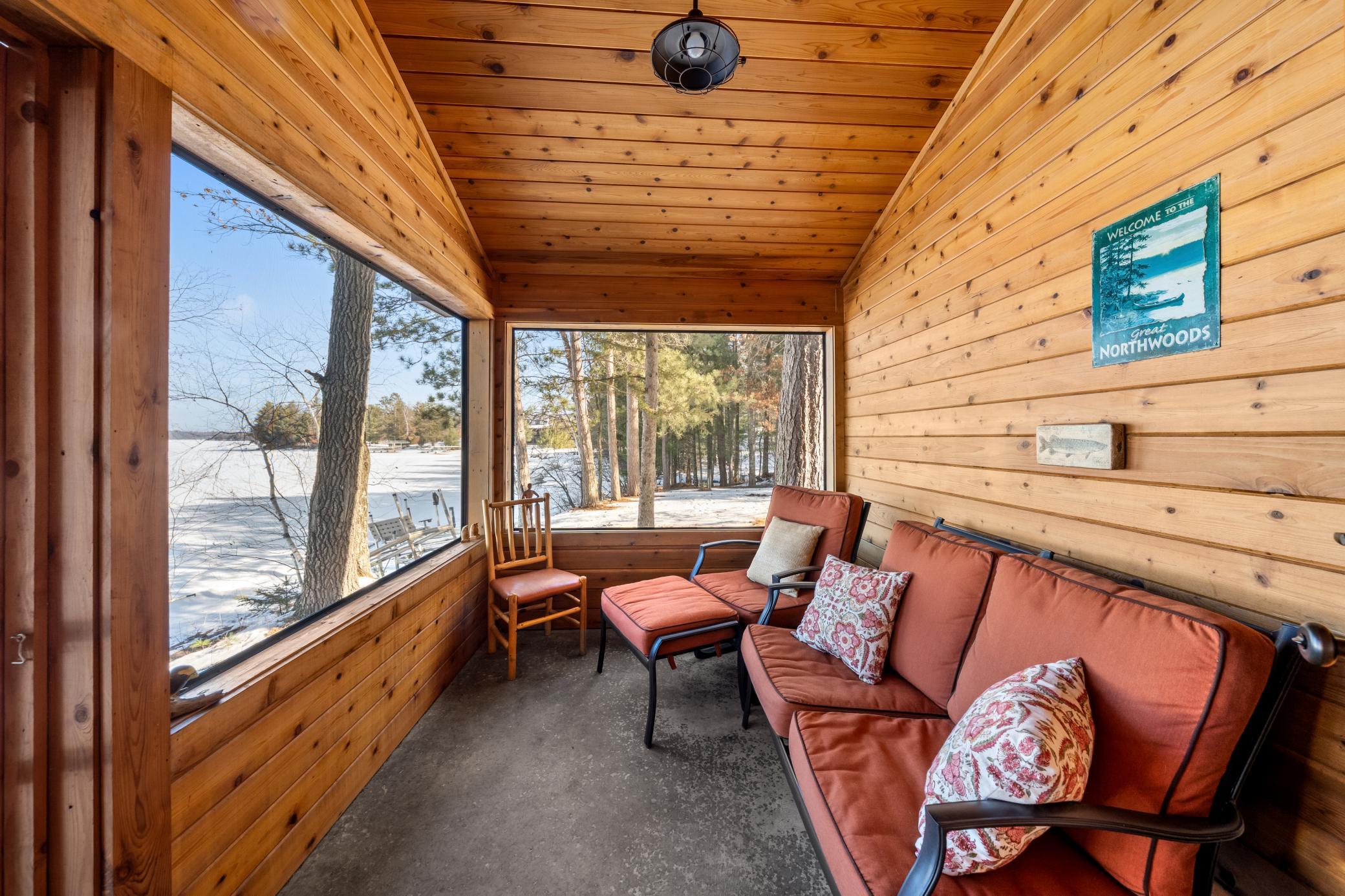 2922 E Long Lake Road Property Photo 32