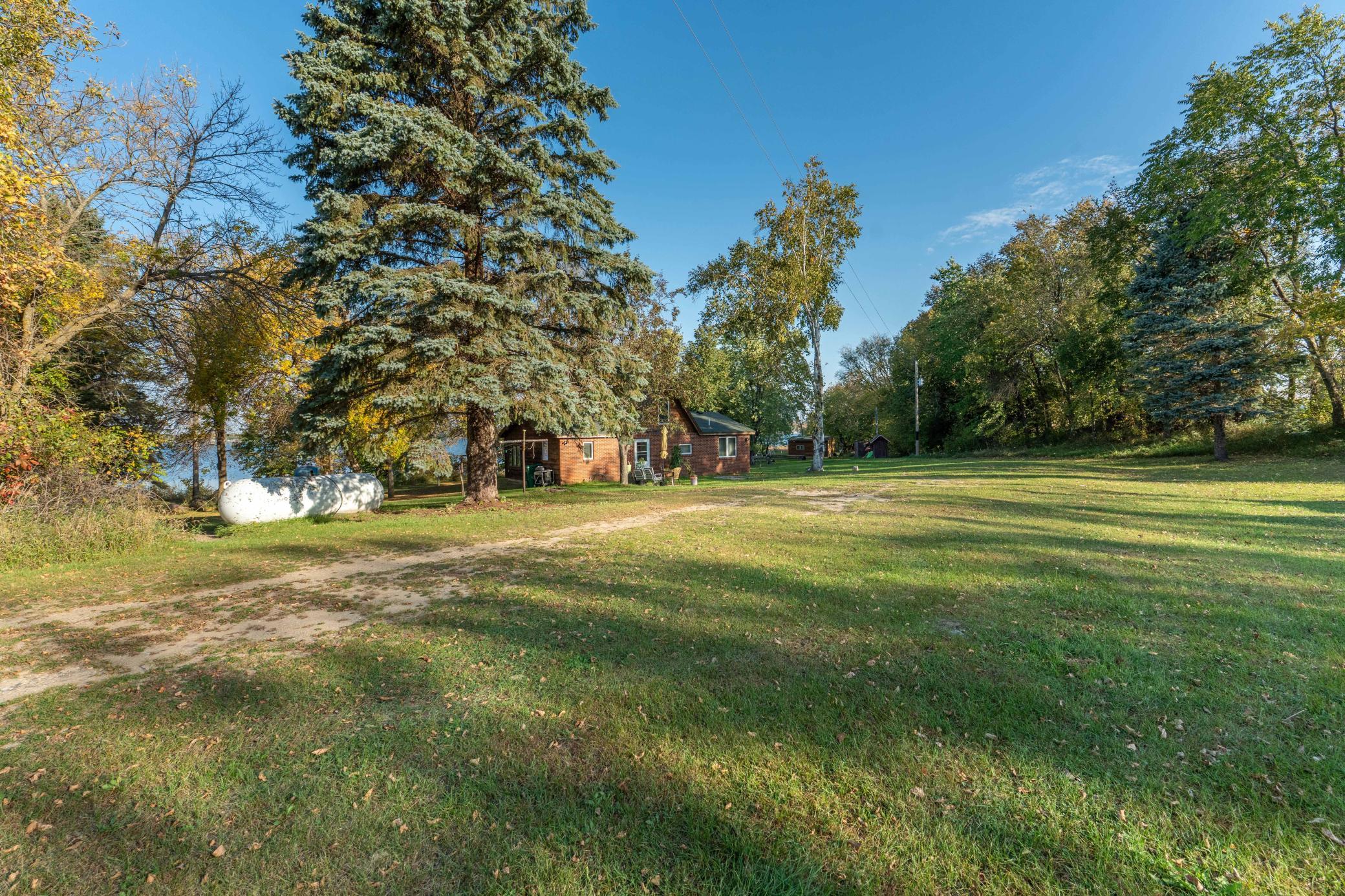 37084 Hackberry Point Road Property Photo 2