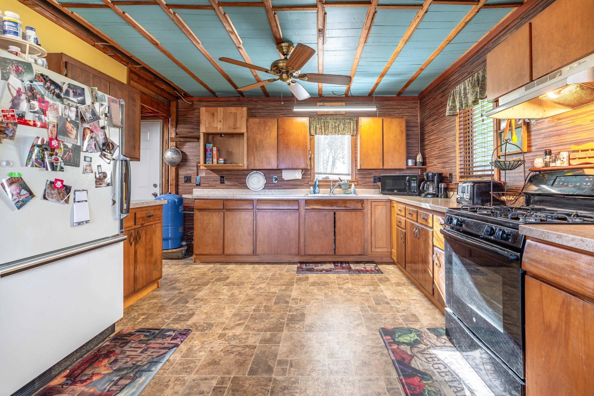 37084 Hackberry Point Road Property Photo 33