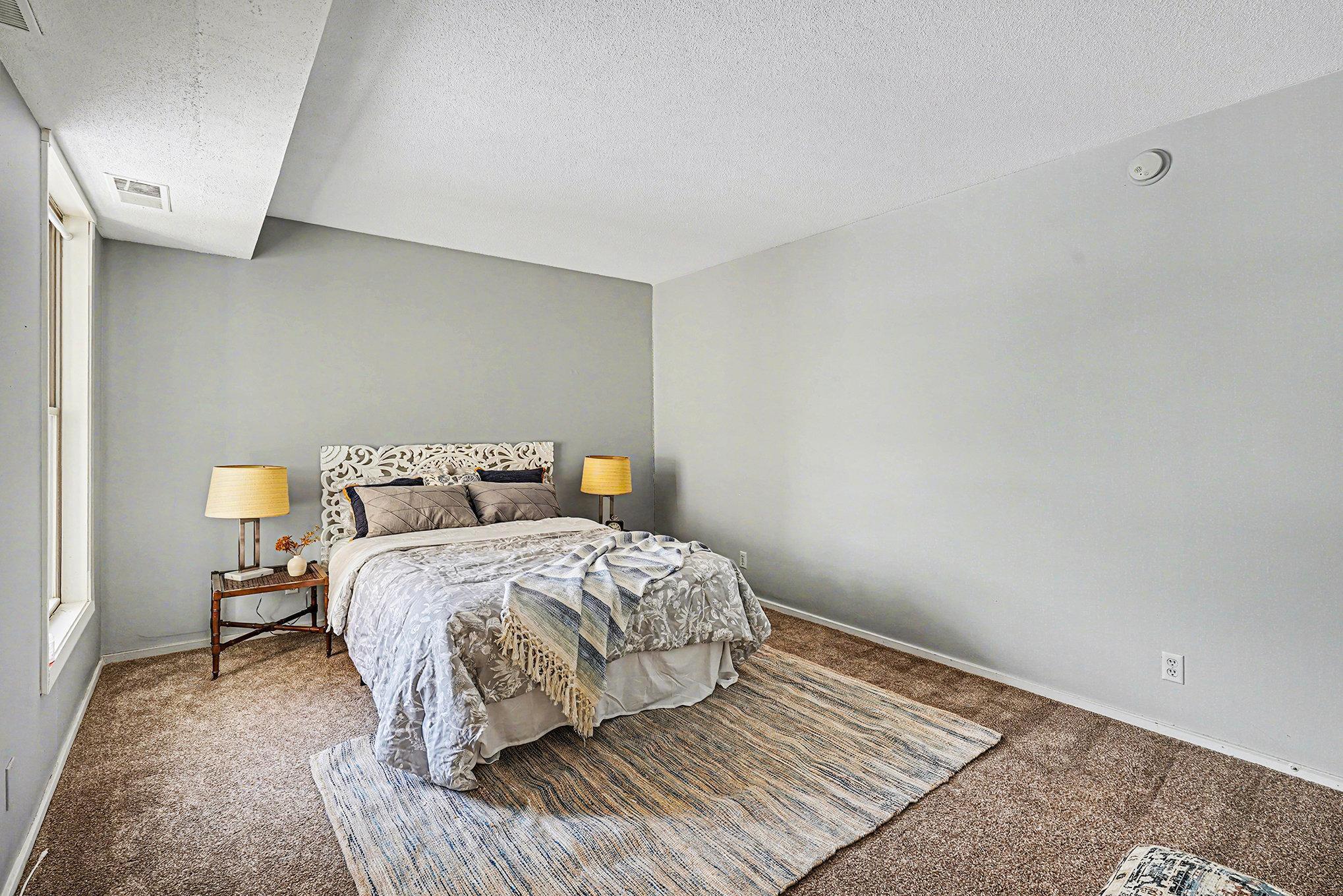 6423 Colony Way 3l Property Photo 9