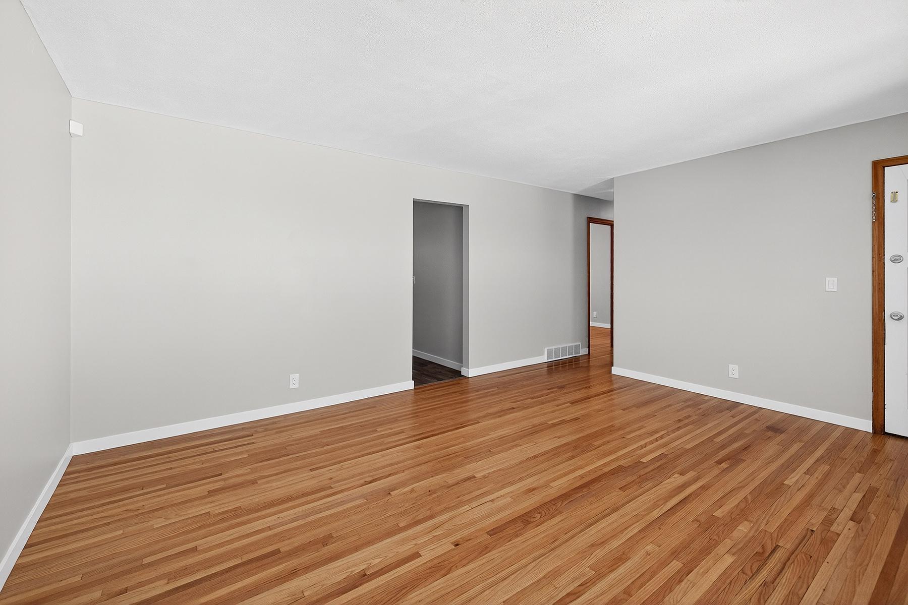 5844 Washburn Avenue S Property Photo 5
