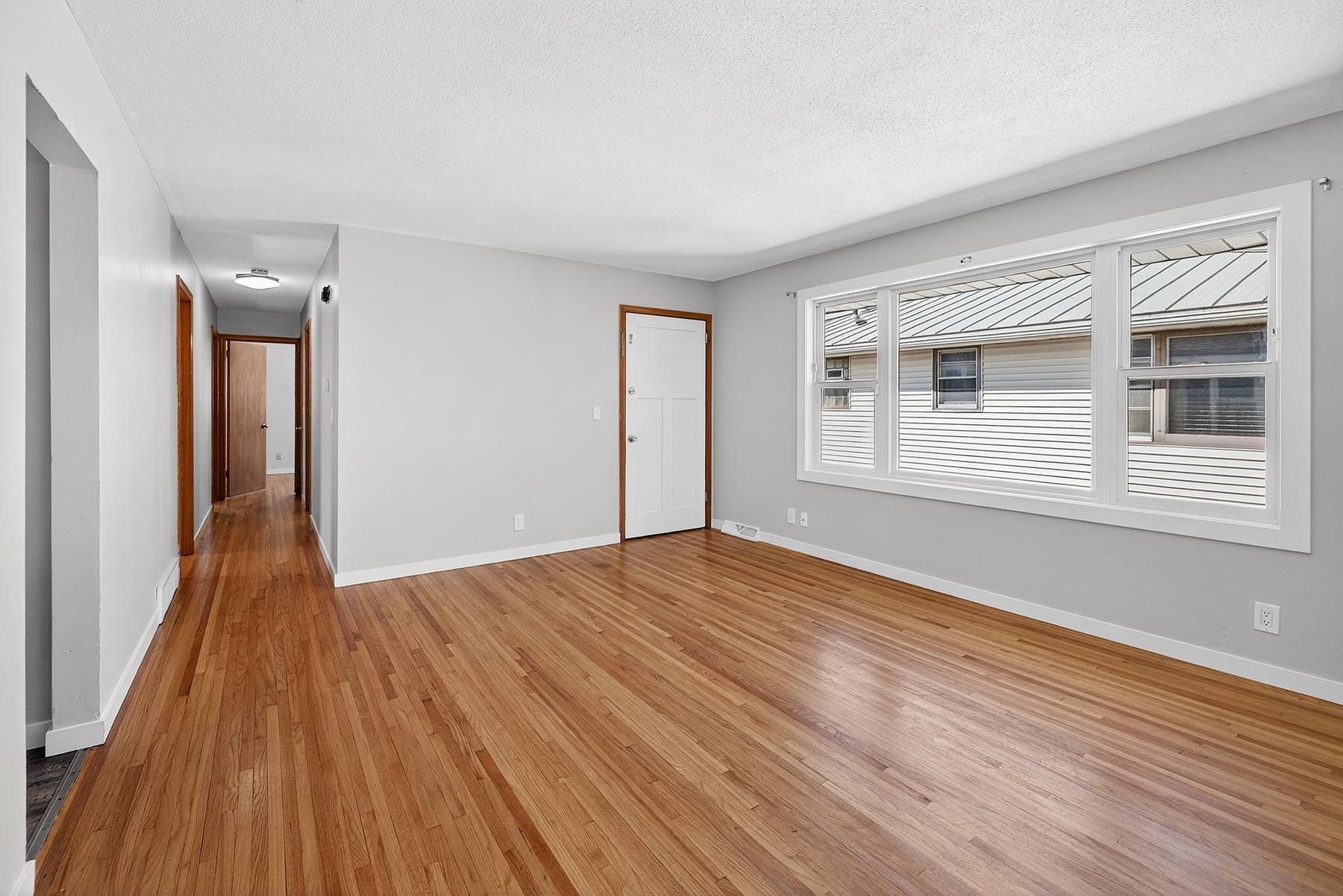 5844 Washburn Avenue S Property Photo 6