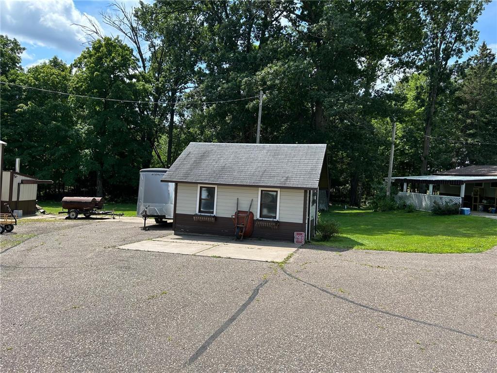 3015 Us Highway 12 Property Photo 4