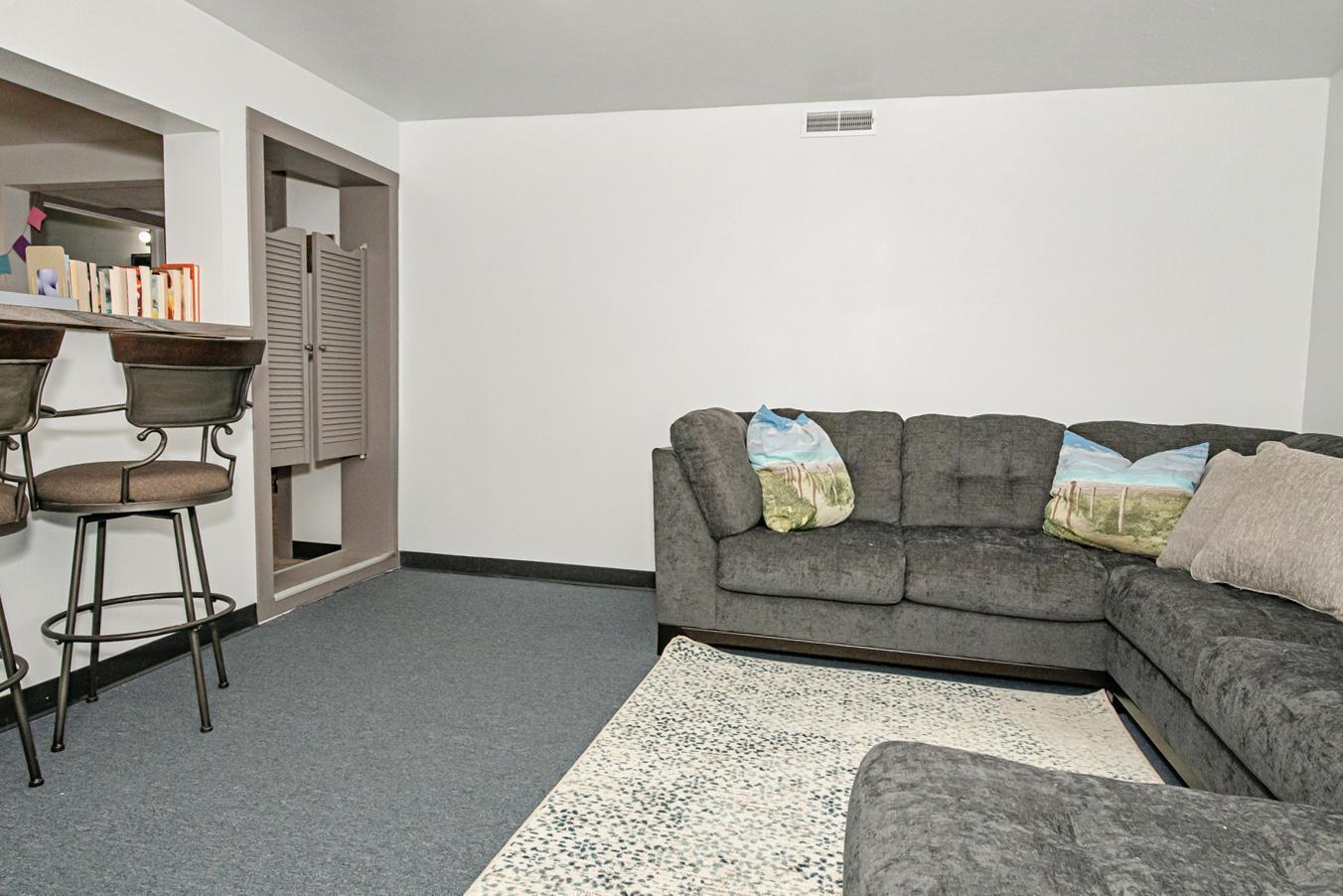 1671 W 5th Street Property Photo 32