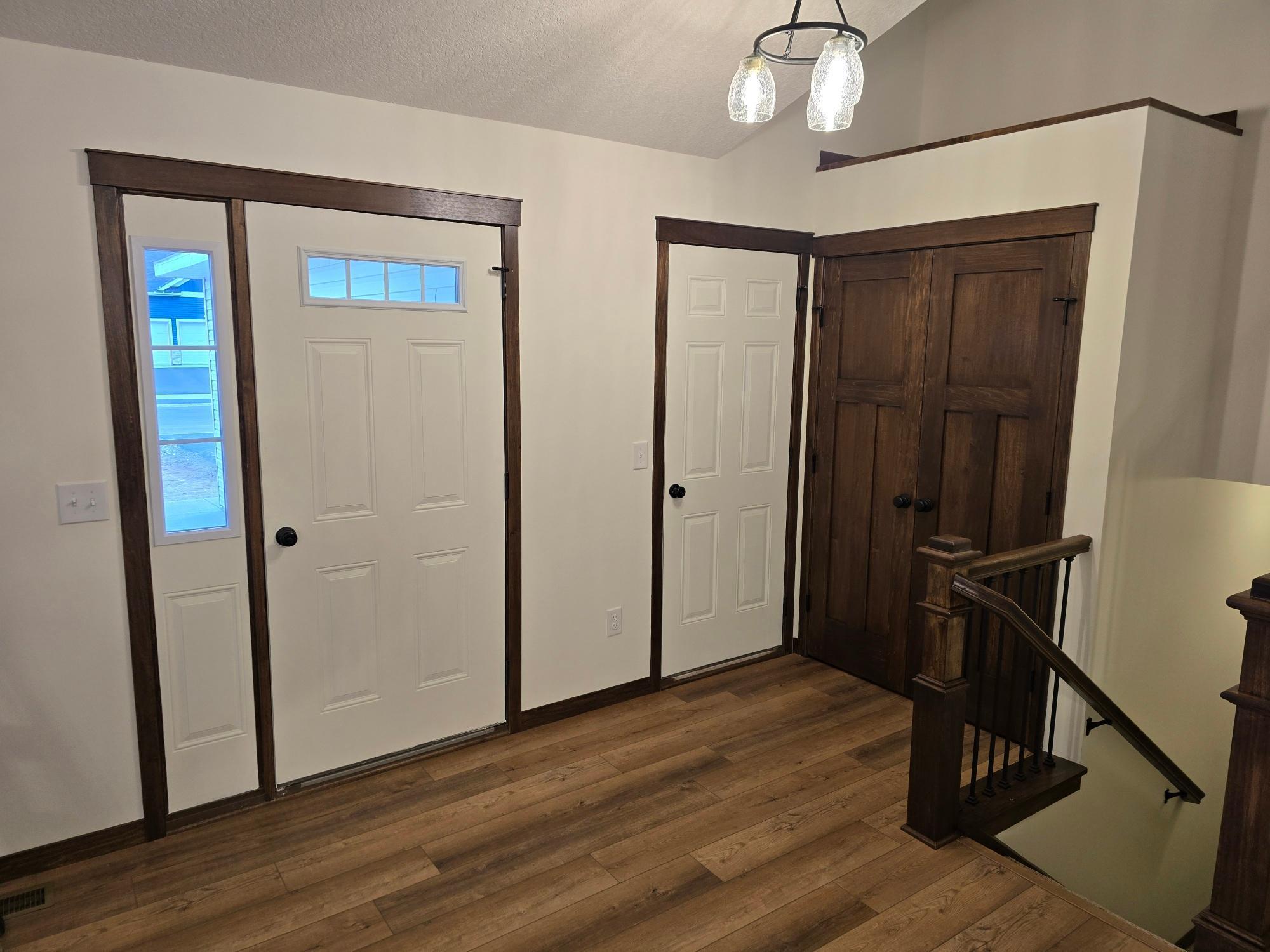 4840 Maple Street Property Photo 6