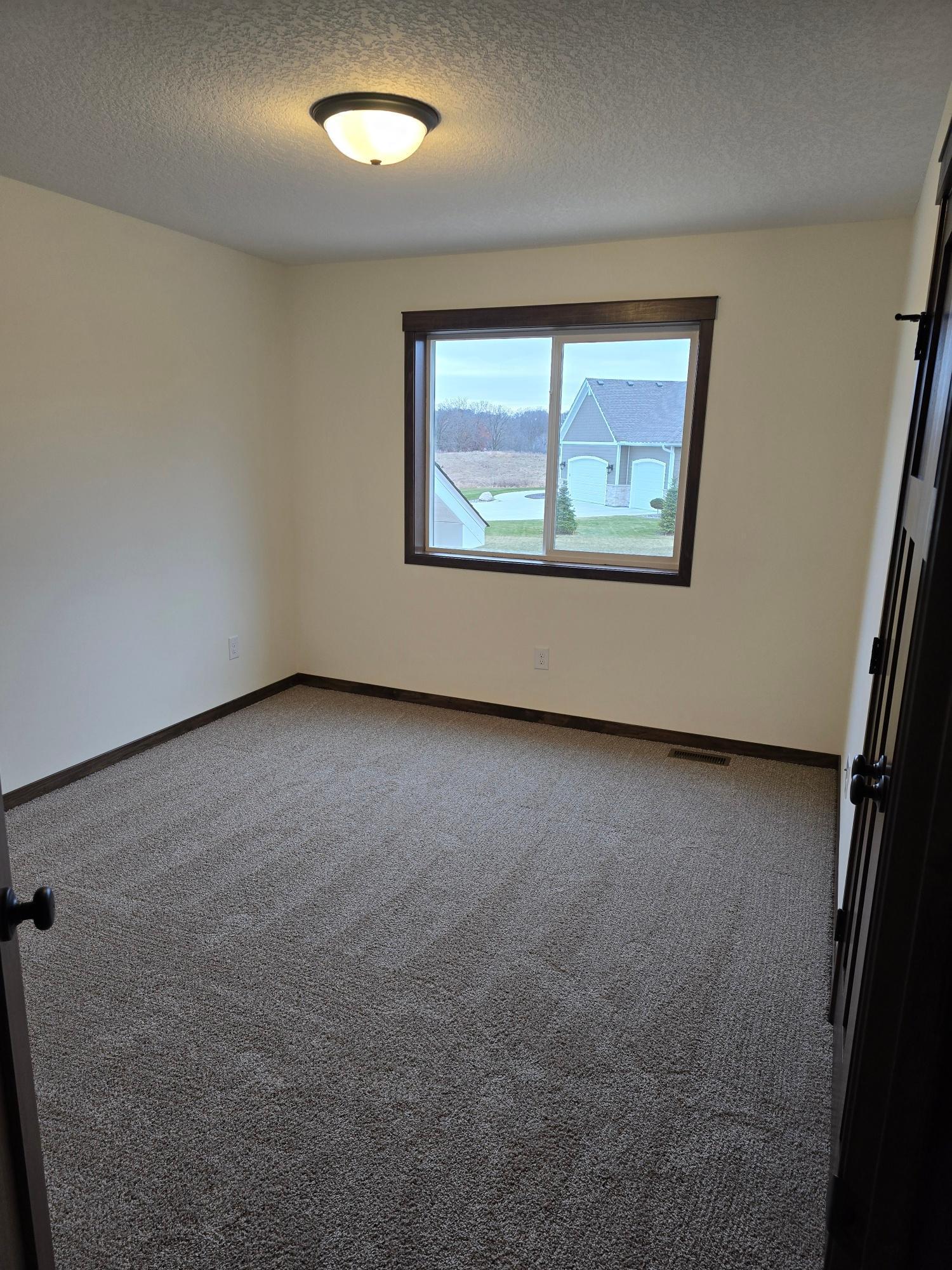 4840 Maple Street Property Photo 9