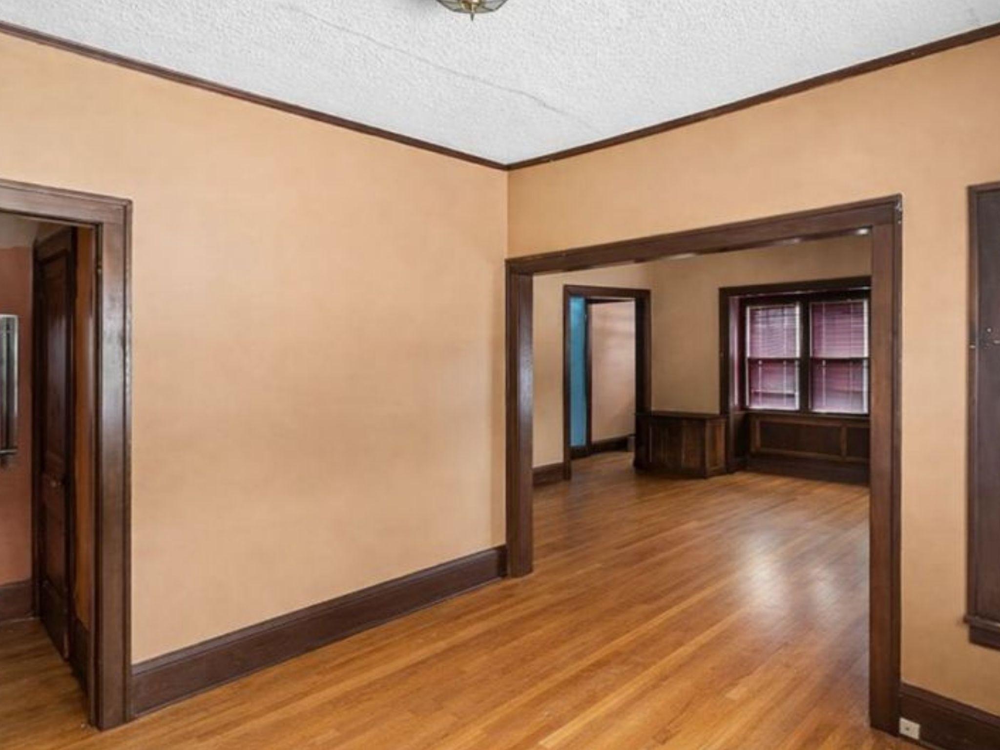 836 Thornton Street Property Photo 4