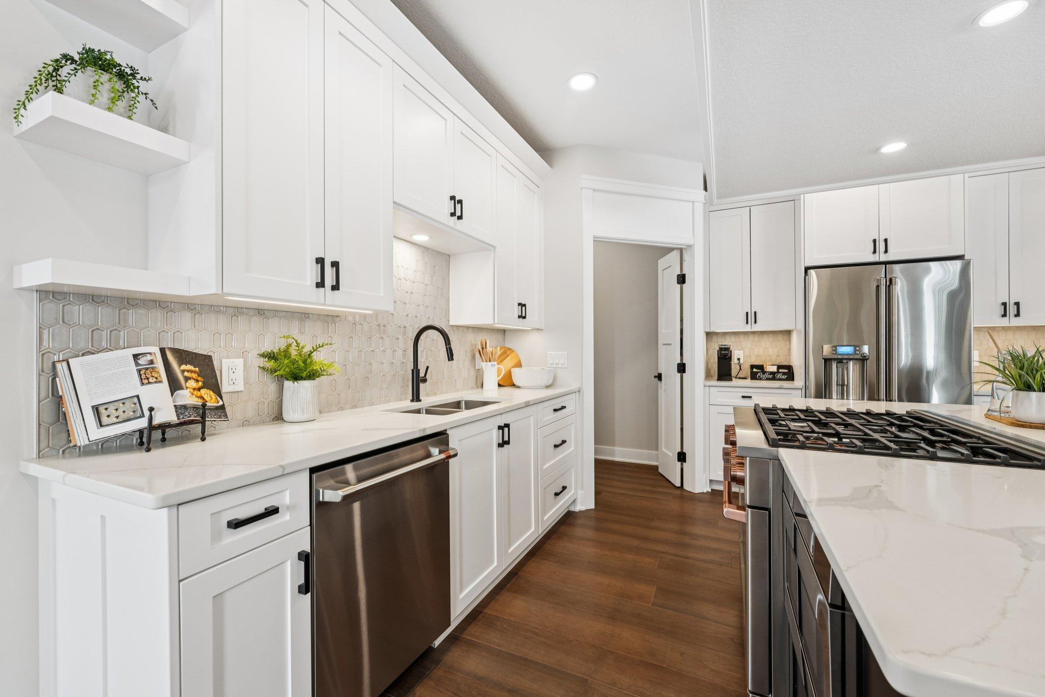 10814 Falling Water Lane D Property Photo 12