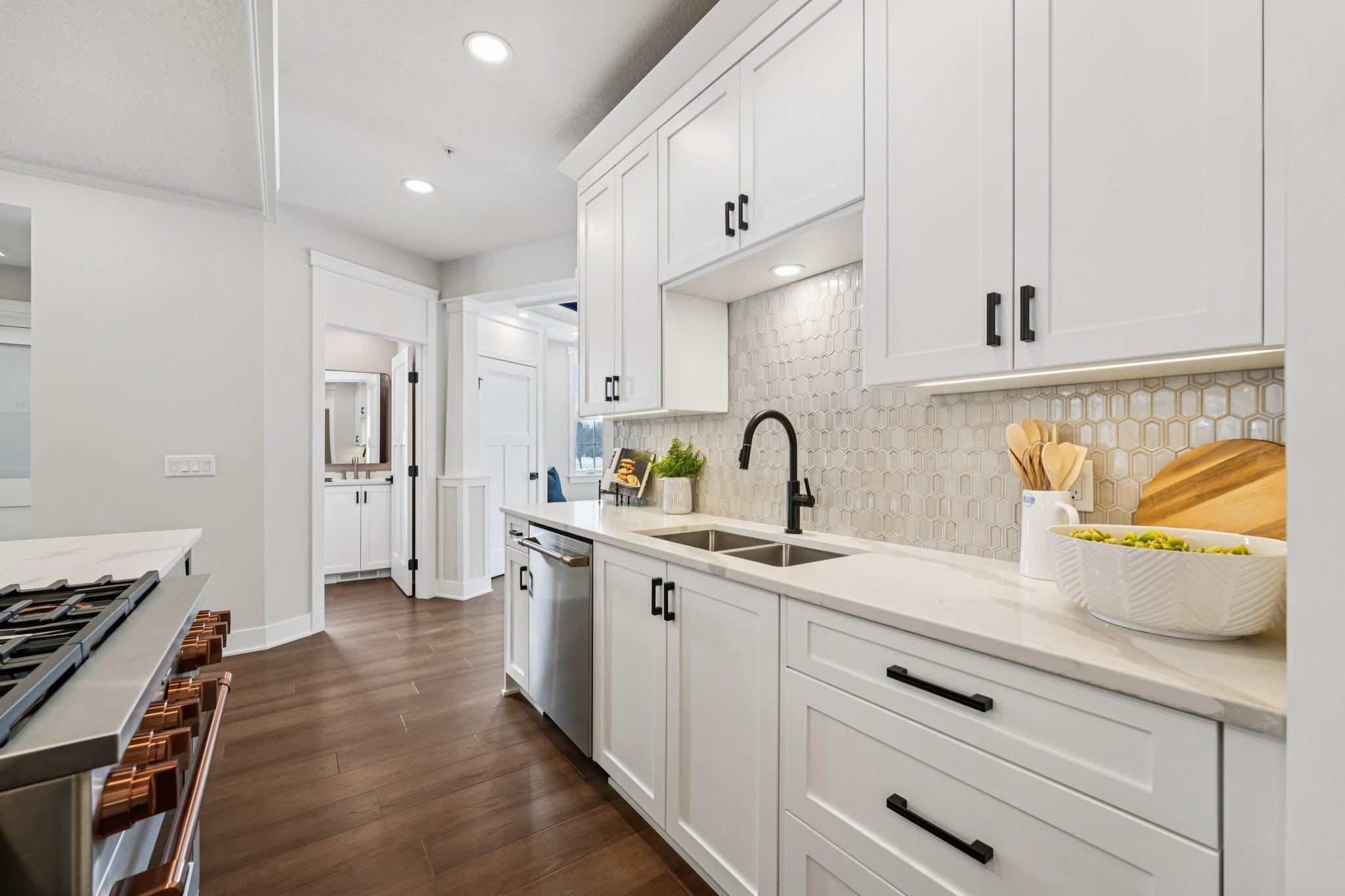 10814 Falling Water Lane D Property Photo 14