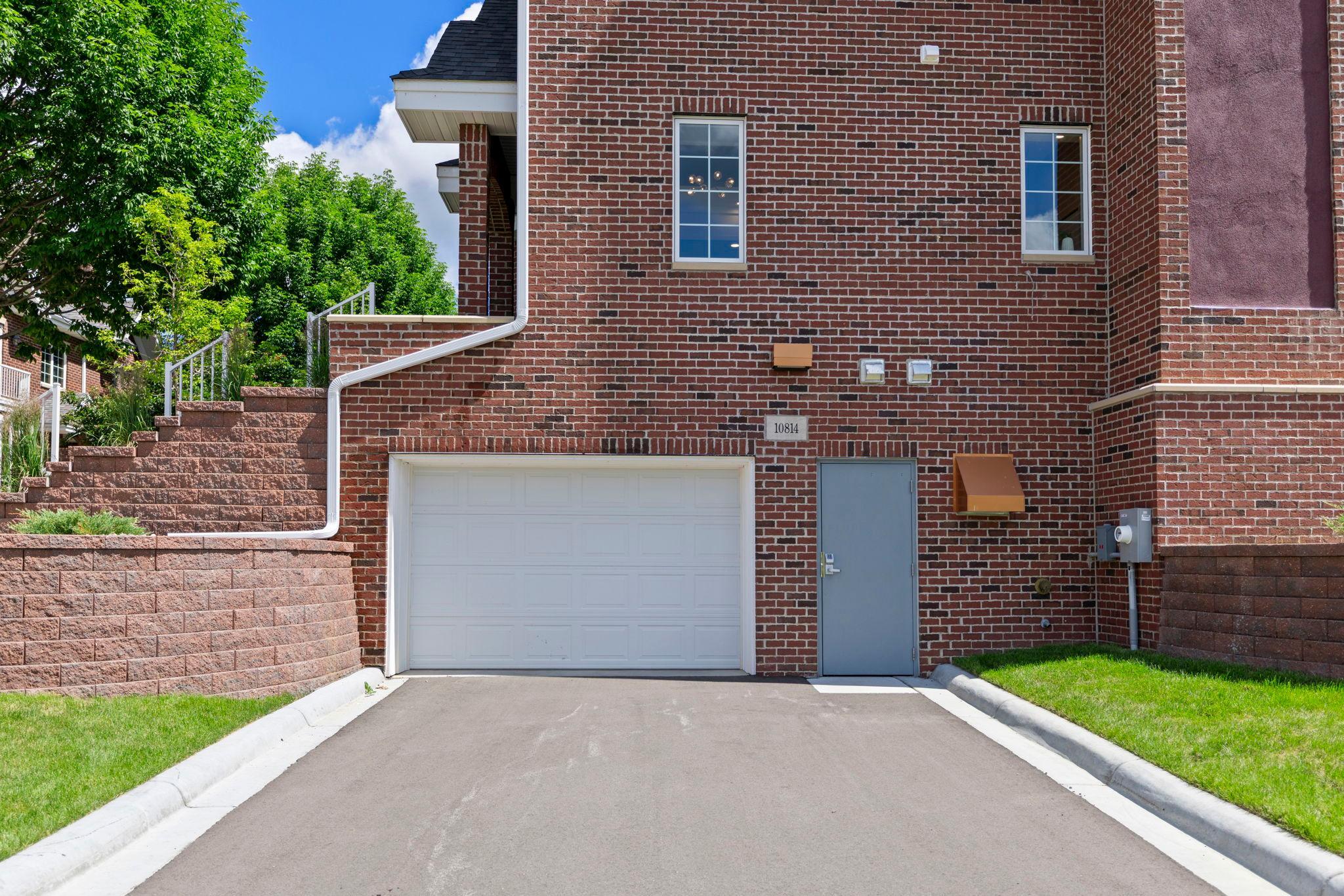 10814 Falling Water Lane D Property Photo 51