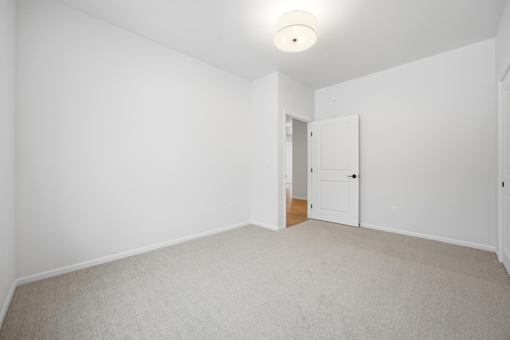 4736 Hampton Loop S Property Photo 20