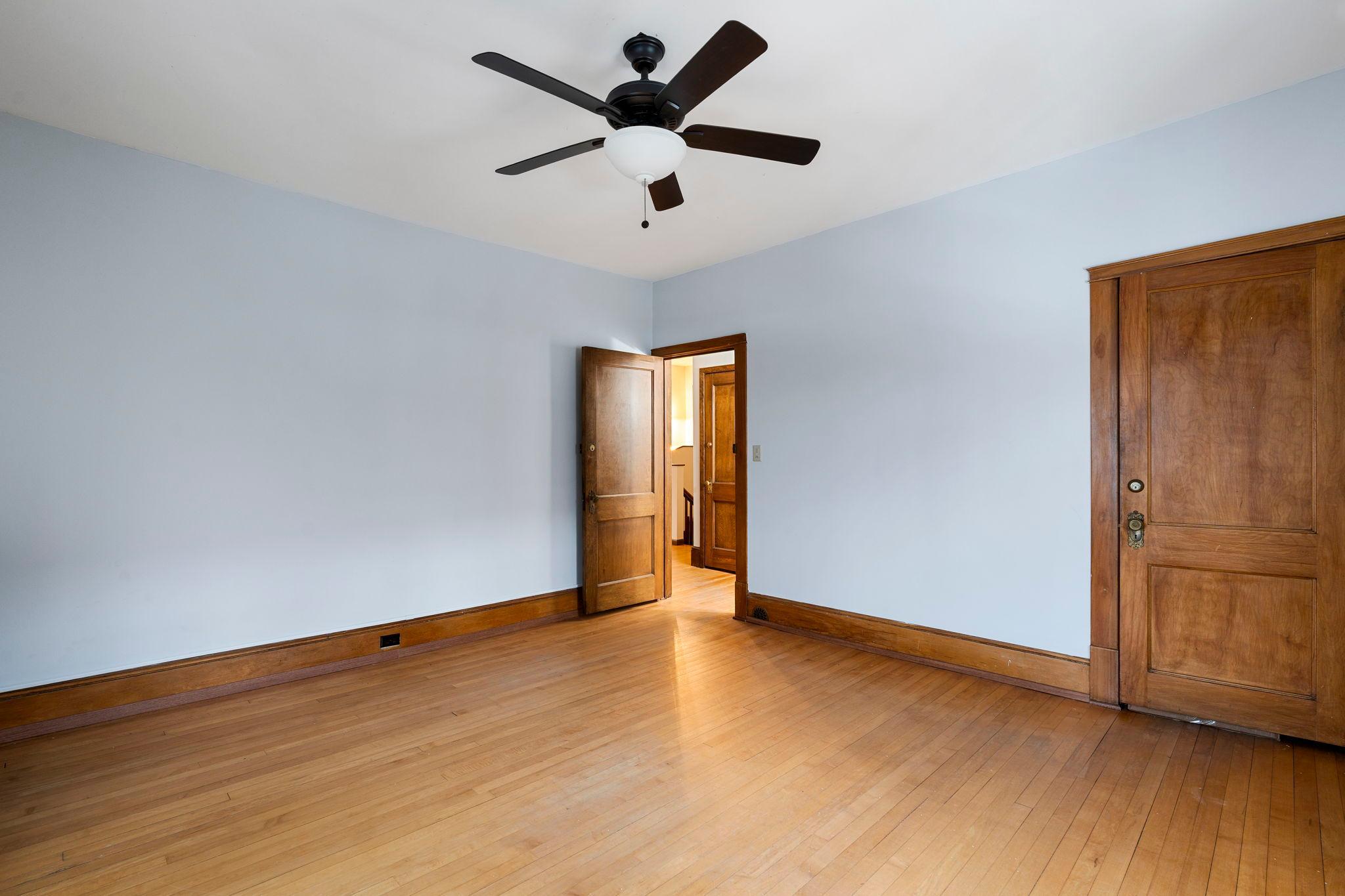 3040 Lyndale Avenue S Property Photo 34