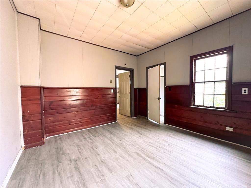 404 Main Street Property Photo 7