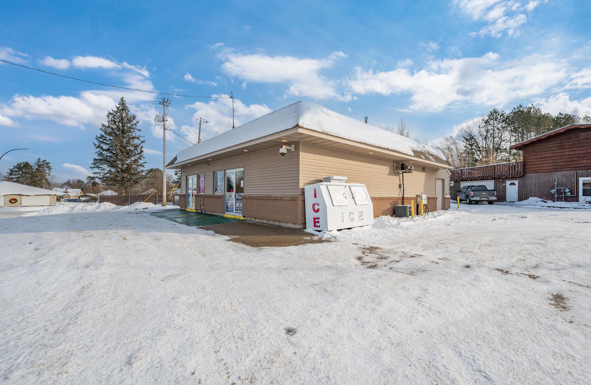 504 Powell Avenue Property Photo 4