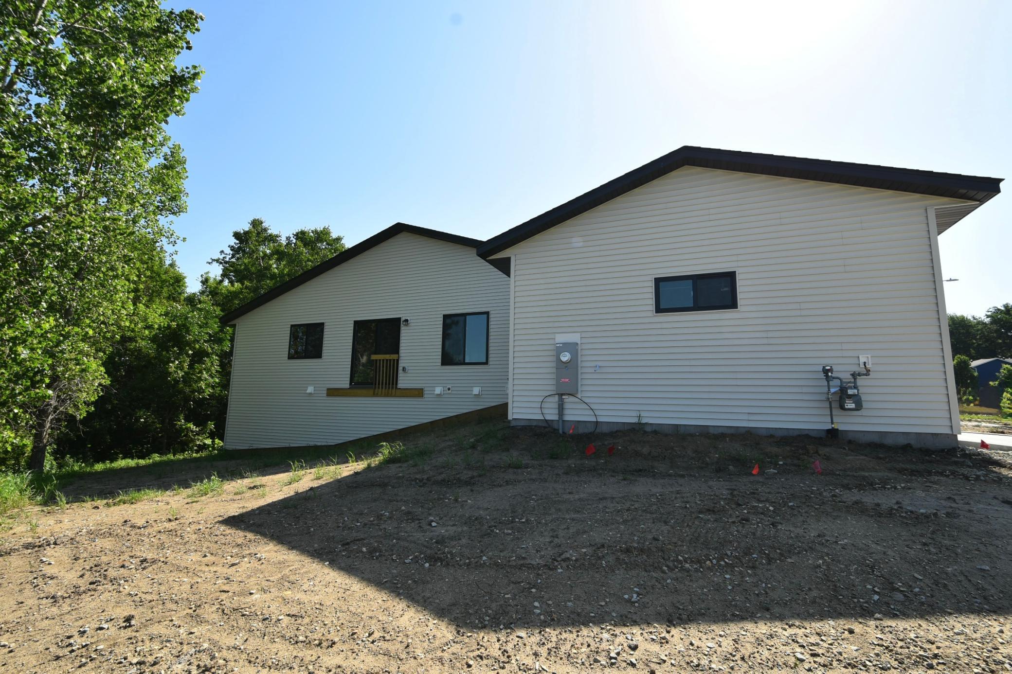 2031 20th Street E Property Photo 6