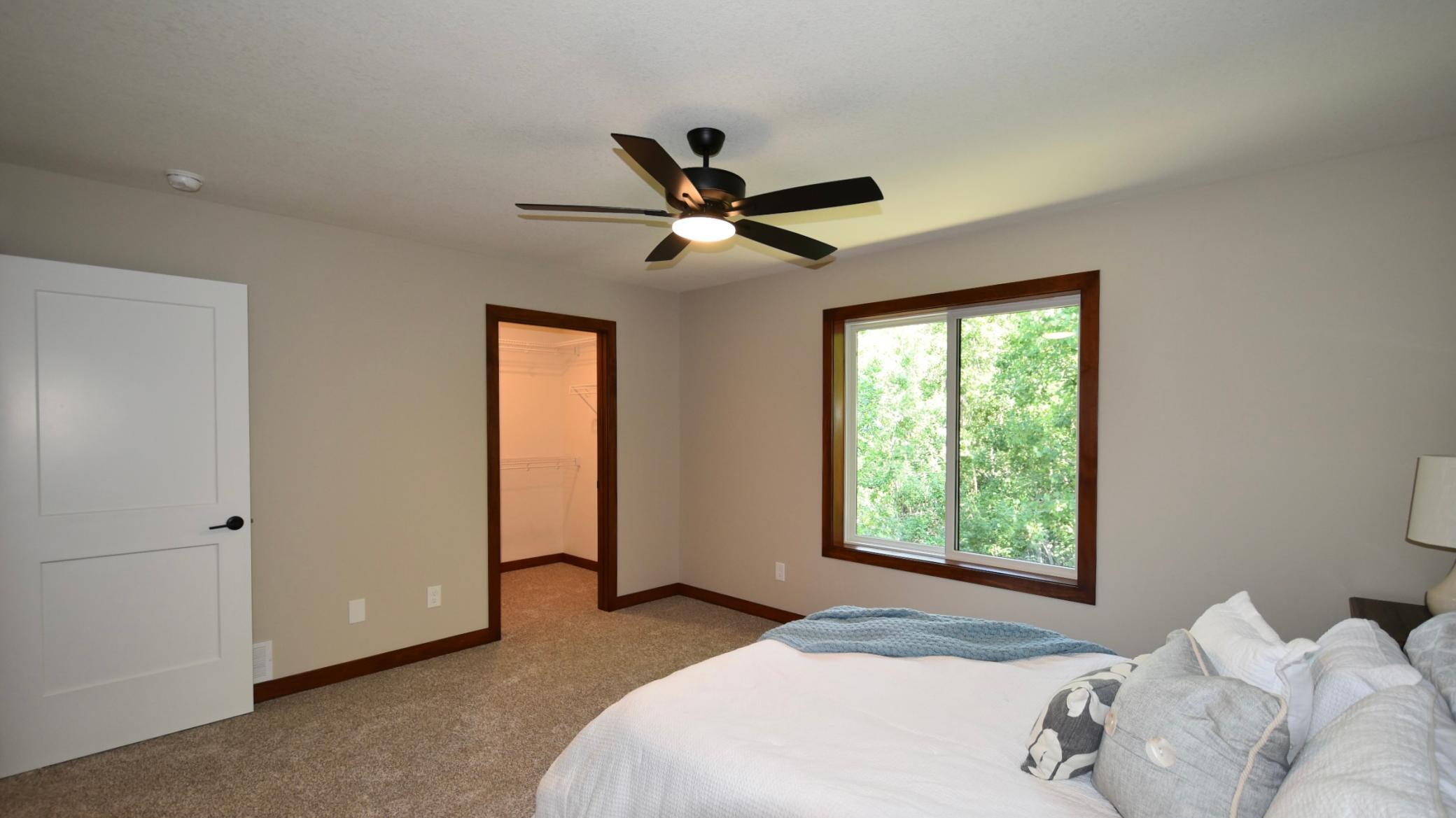 2031 20th Street E Property Photo 10