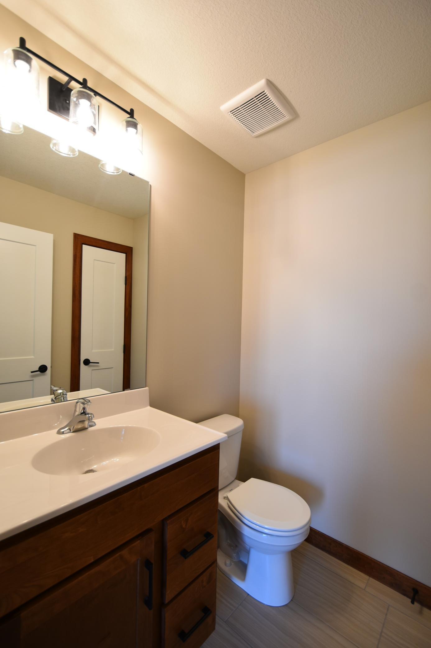 2031 20th Street E Property Photo 11