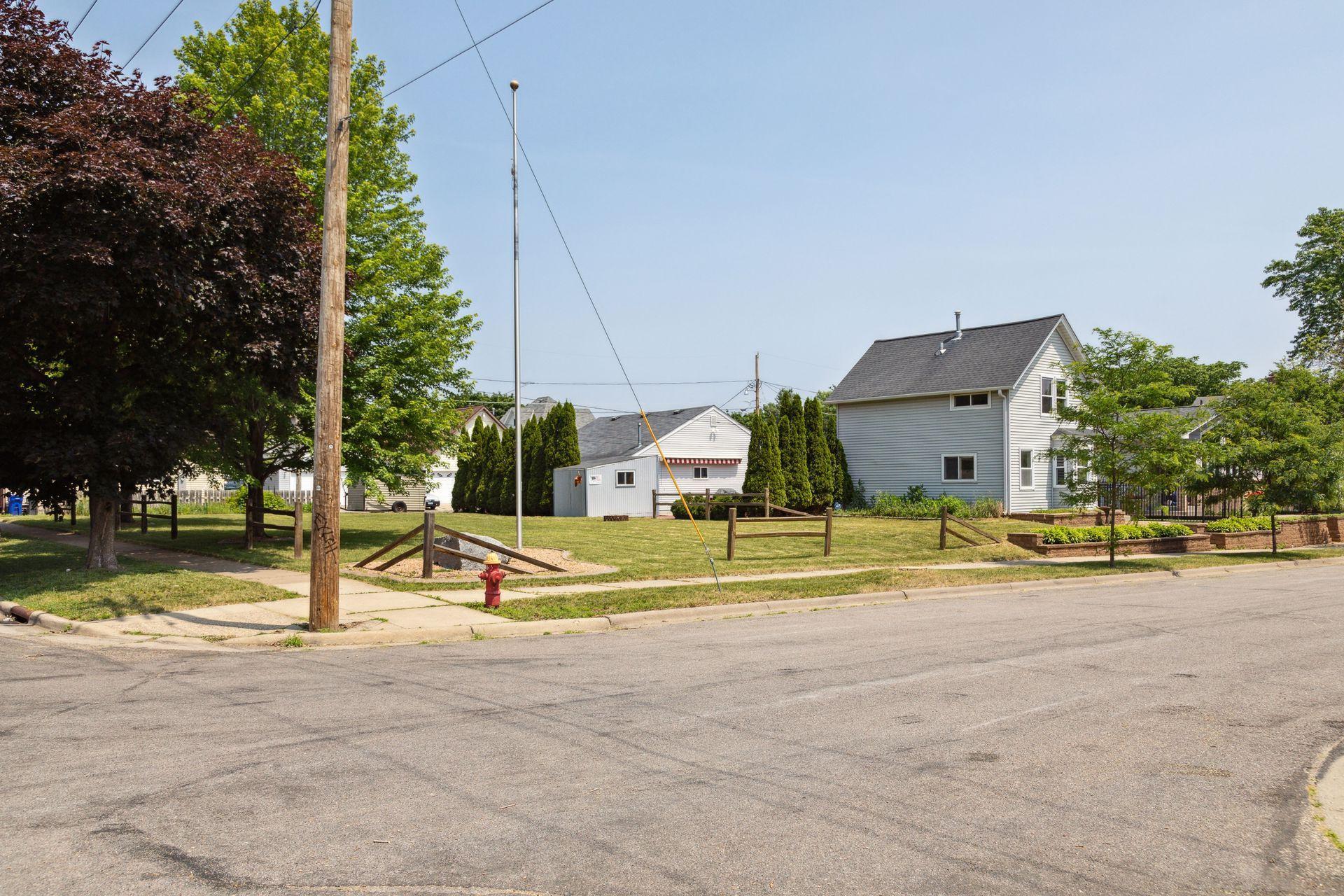 725 Watson Avenue Property Photo 1