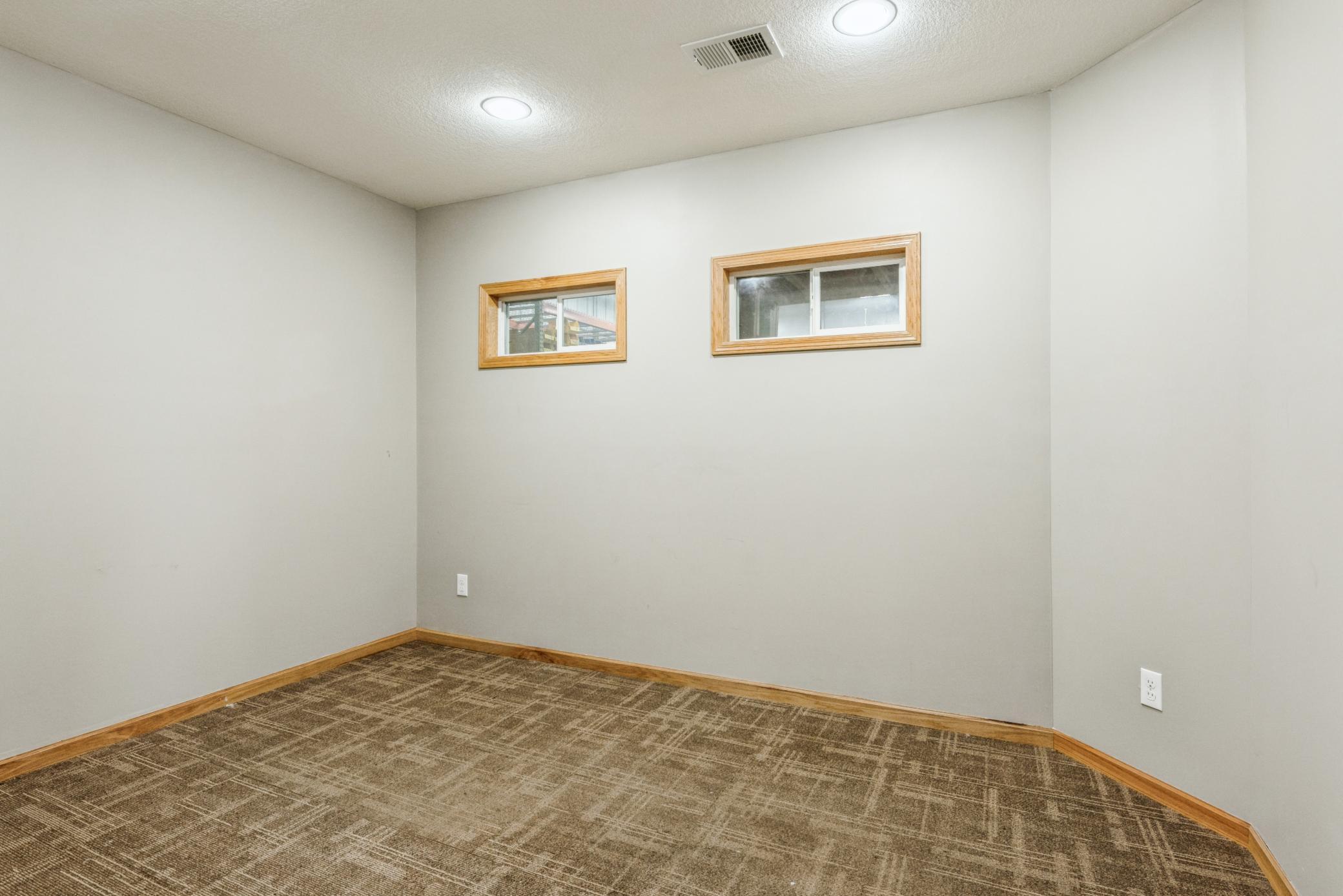 114 Thomas Circle Property Photo 14